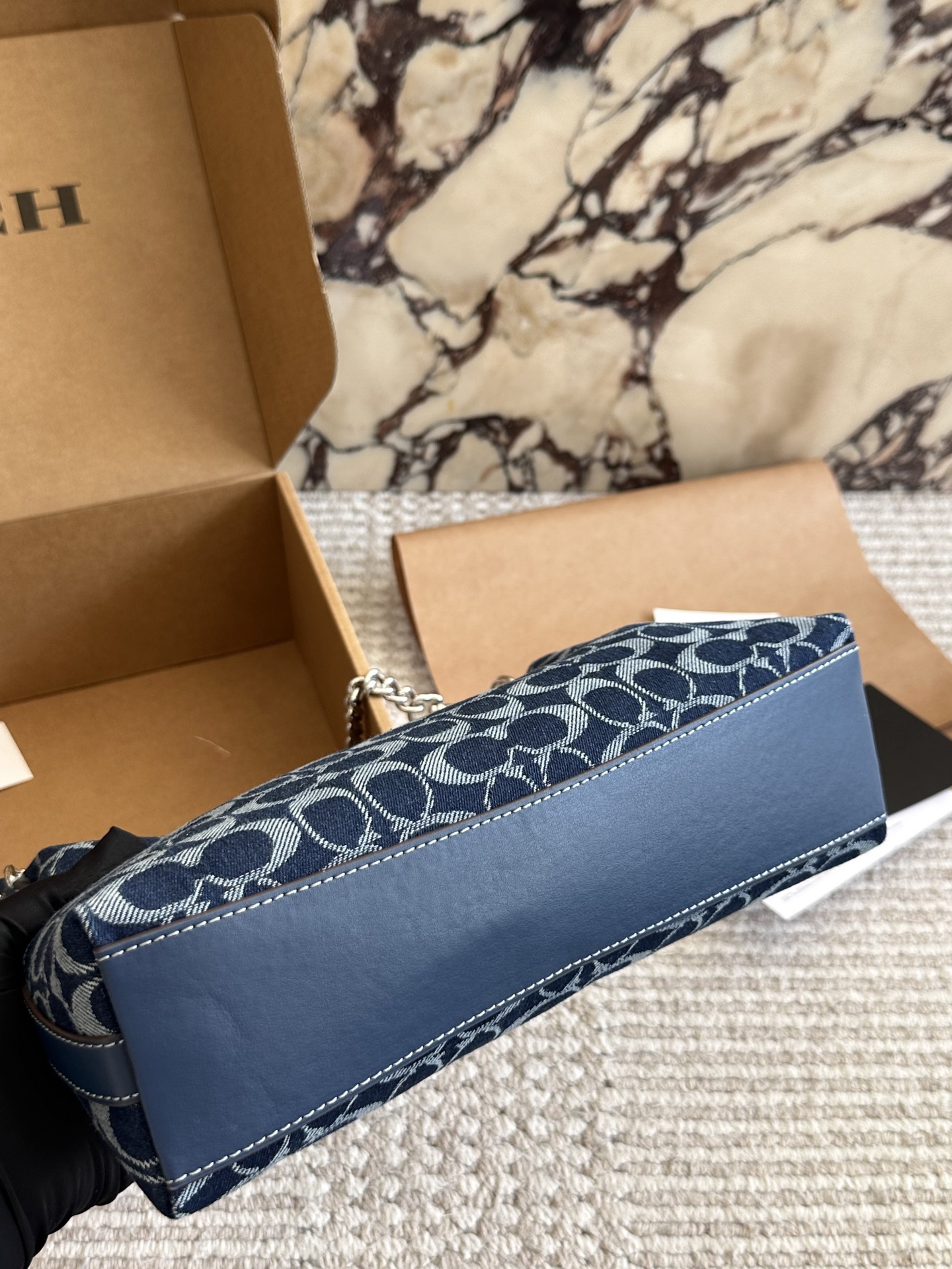 _dqA9sSqJ_H3cGBDQS3oQa1ziBjXh0Cbqc7cfzHA