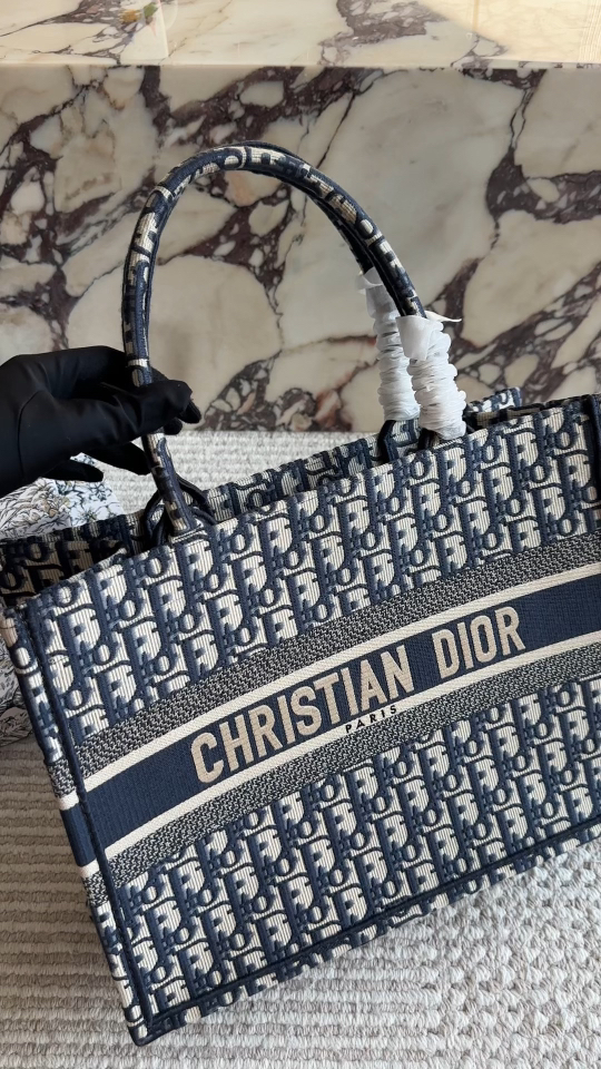 _daI9s6sfgBHzLWCl8SGmJJJ1xqnJRdO5o9jBEZQ