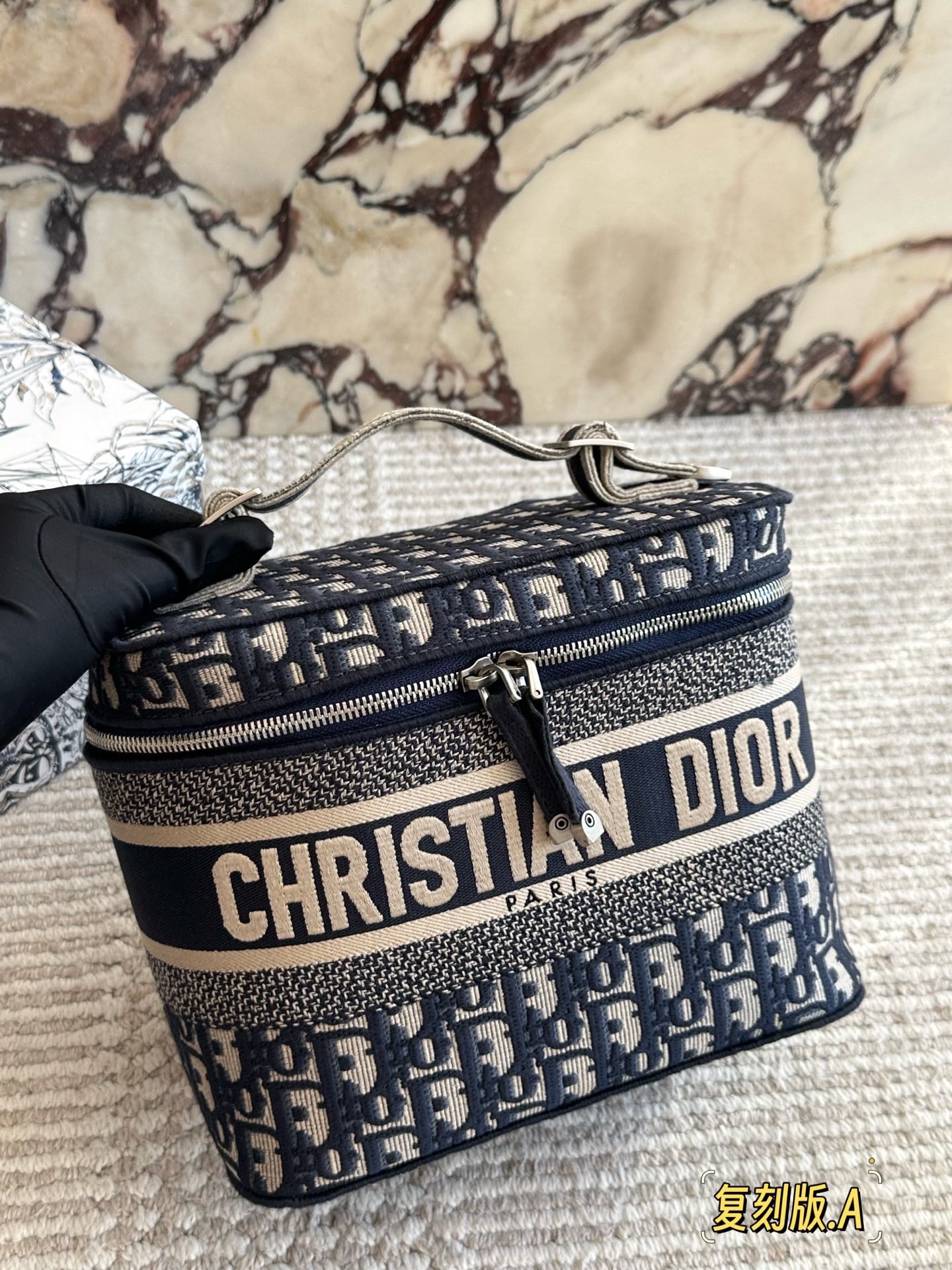 _dja9sf30LBLaWutSrqoFq7Aggz7X0BRajoi0eig