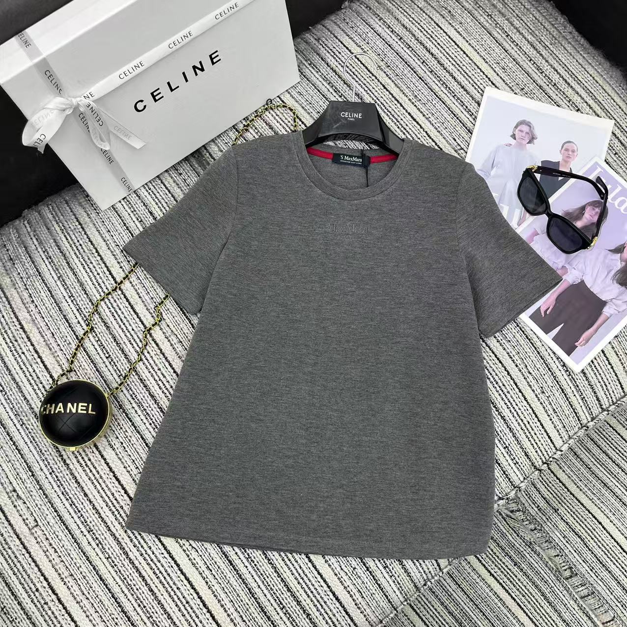 MaxMa*a 25Fw’s New Embroidered T-Shirt: Youthful, Dynamic, and Comfortable Street Style Suit - 图片 1