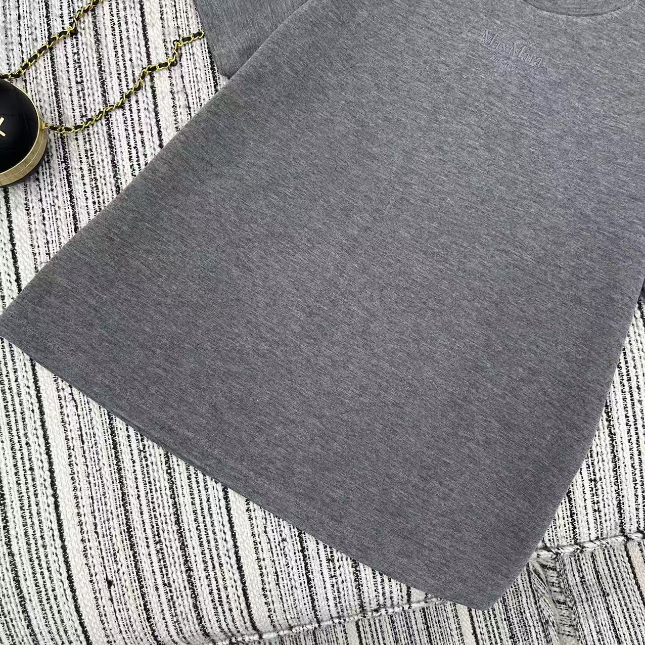 MaxMa*a 25Fw’s New Embroidered T-Shirt: Youthful, Dynamic, and Comfortable Street Style Suit - 图片 5