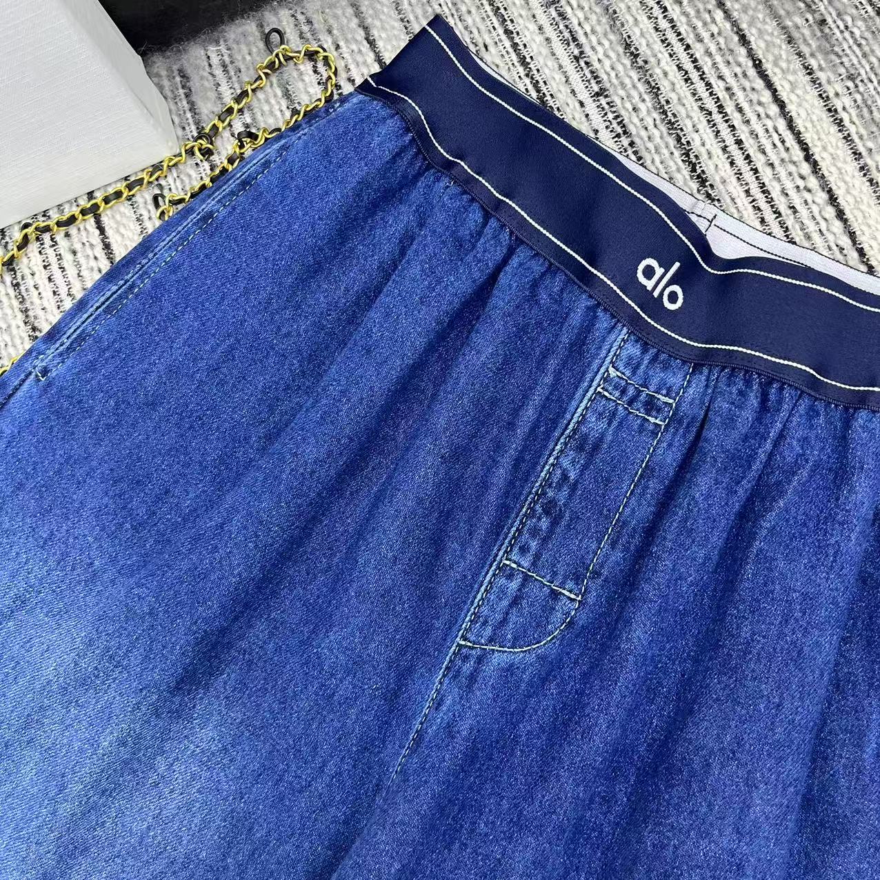 “Original One-Size-Fits-All Female Suit for 25-Year Early Spring and Summer Series” - 图片 3