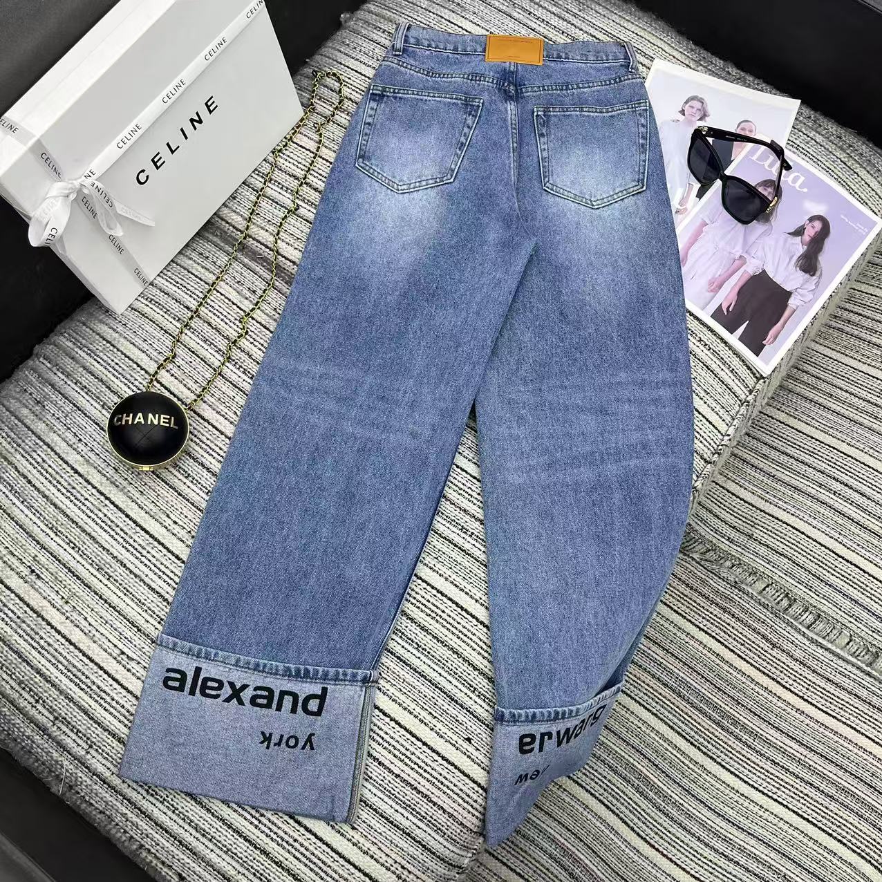 Fashion Recommendation: P468 Scavenging Female Suit & Alex* New Letter-Printed Jeans - 图片 8