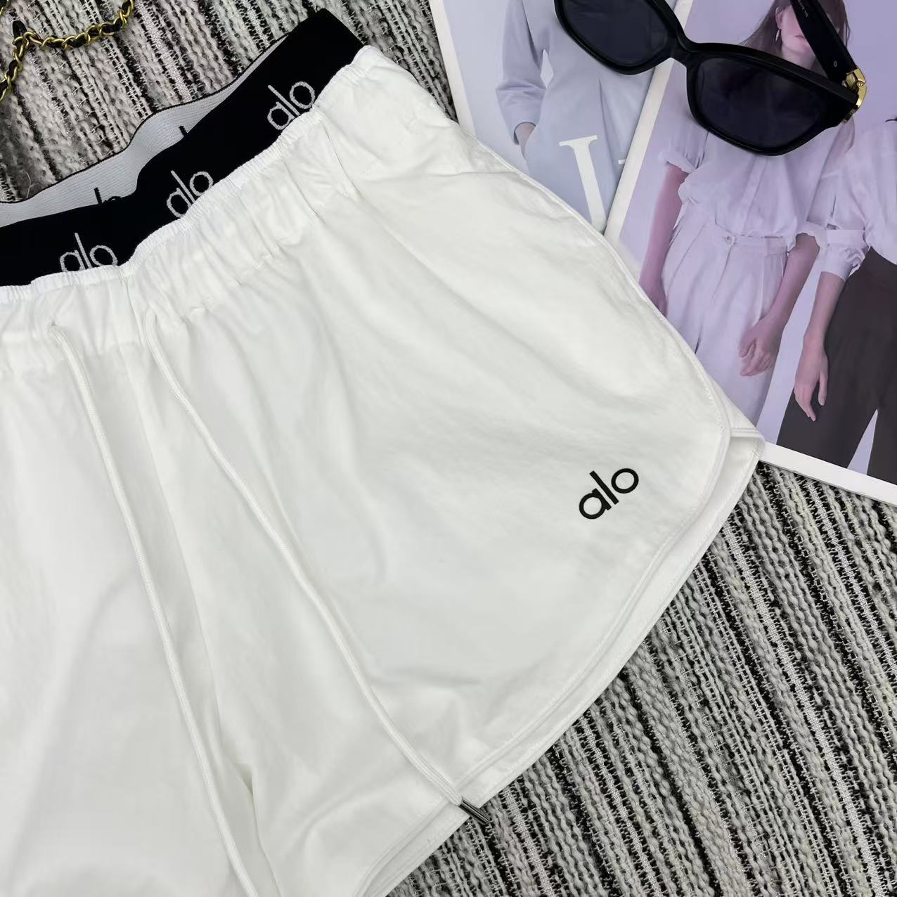 Fashion Recommendation: P391 Original Female Suit with Alo New Letter-Weave Shorts - 图片 2