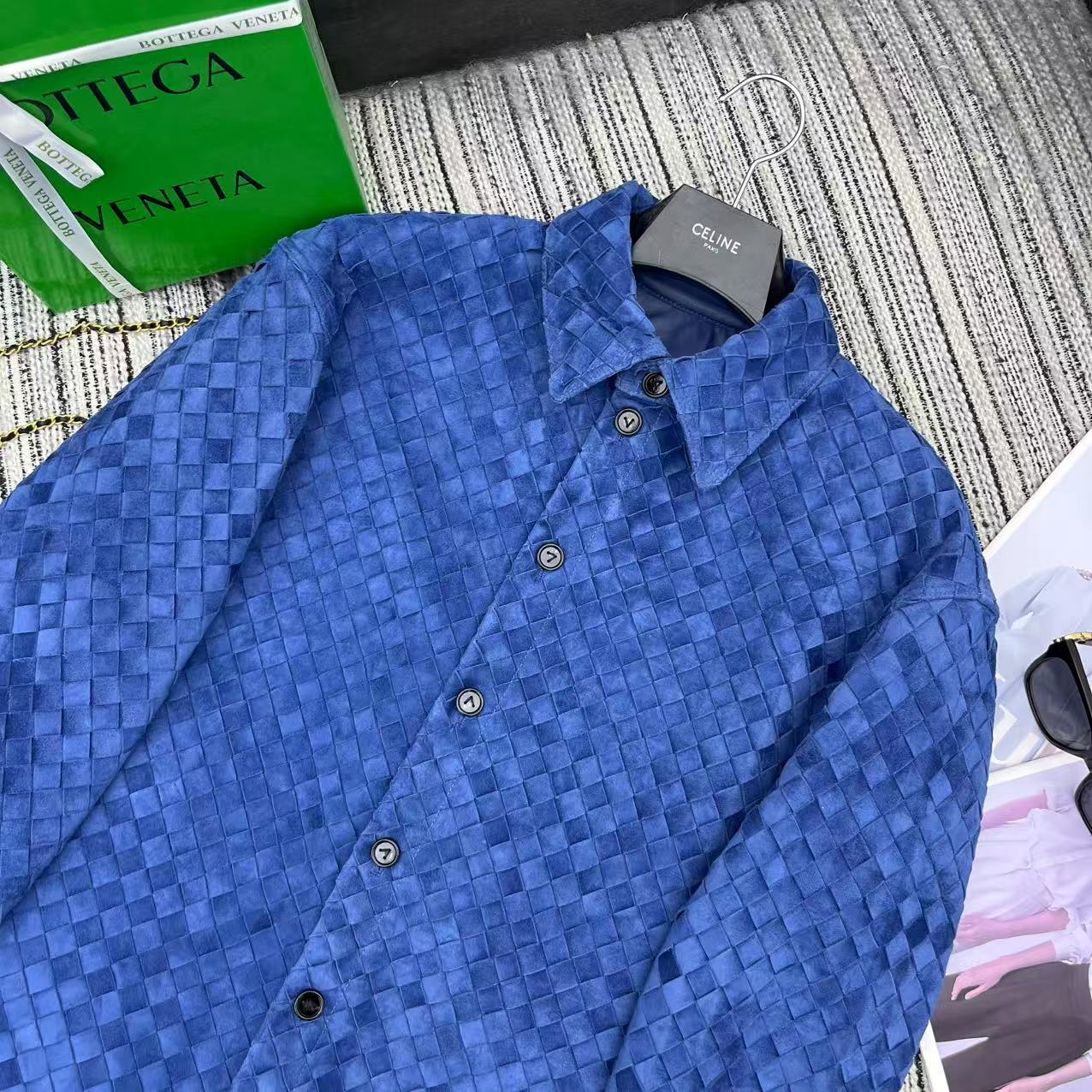 “High-End Female Suit: 25-Year Fall/Winter Series Knitted Sheep-Skin Shirt” - 图片 2