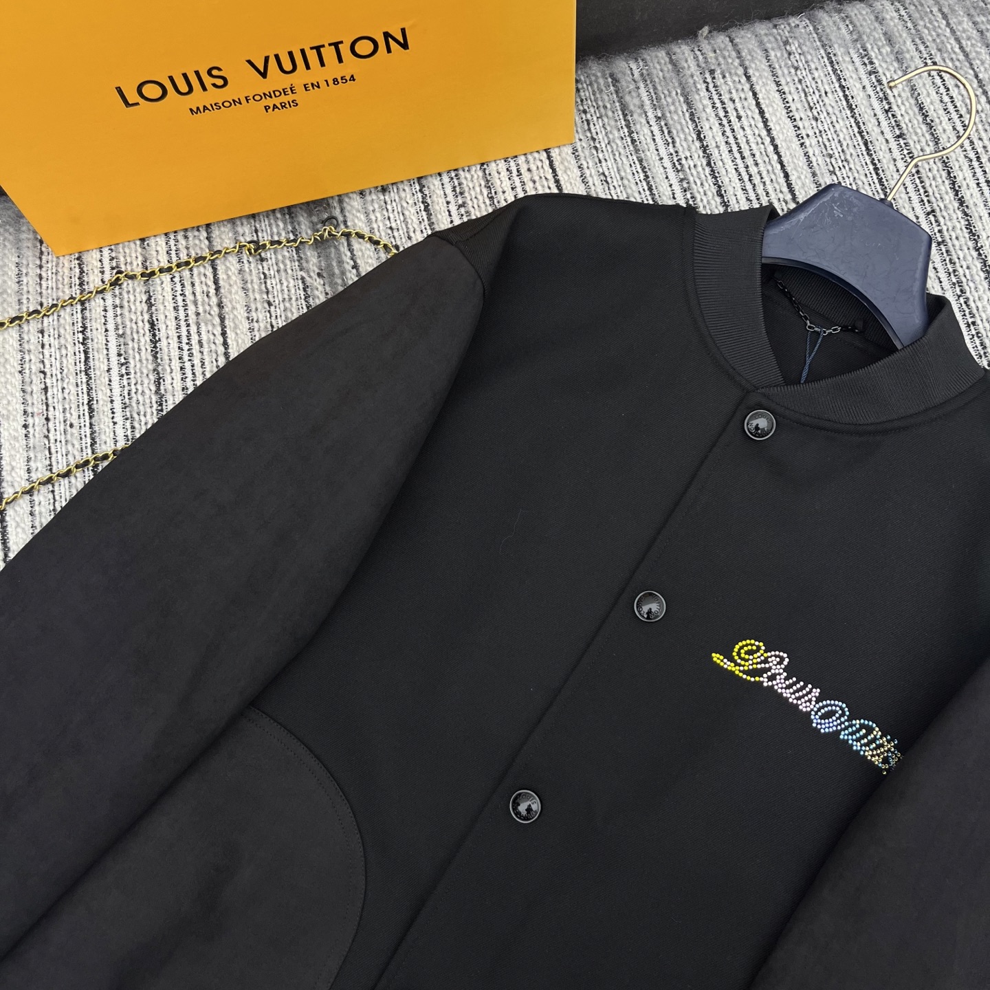 “LOU* Brand Women’s Suit: 25-Year Early Autumn Series Scavenging Jacket Recommendation” - 图片 4