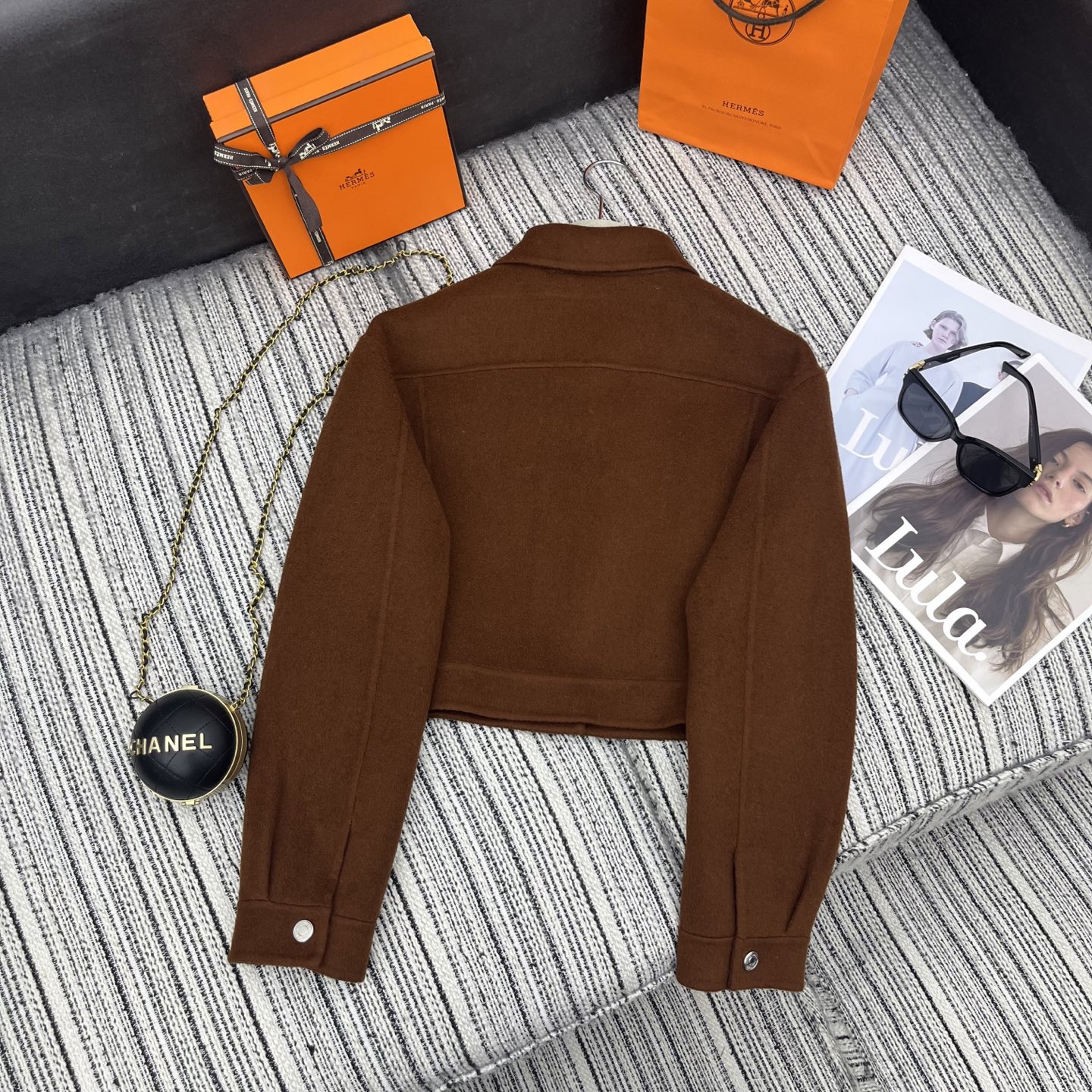 “High-End Wool Cowboy-Style Jacket for Her: Customizable 4-Color 3-Yard Lid” - 图片 8