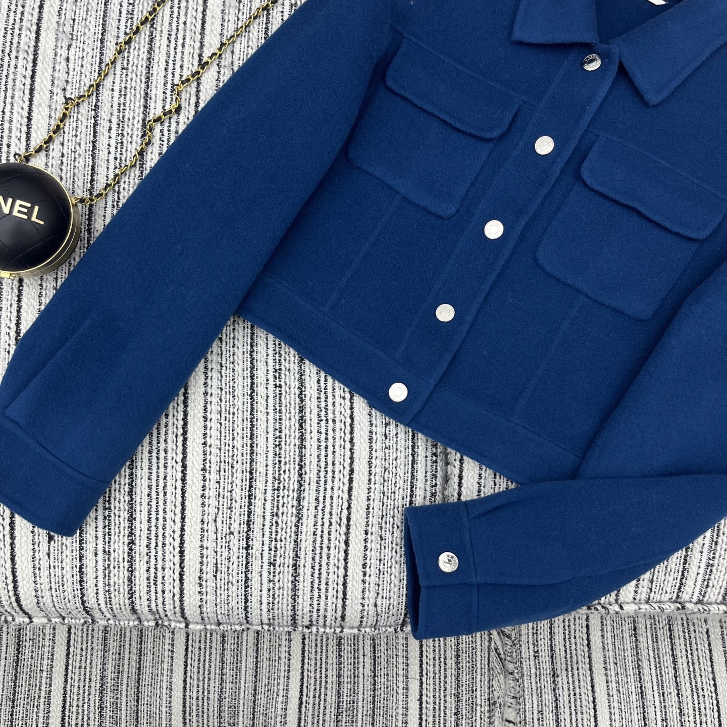 “High-End Wool Cowboy-Style Jacket for Her in Custom Colors: Early Autumn & Winter Series” - 图片 3
