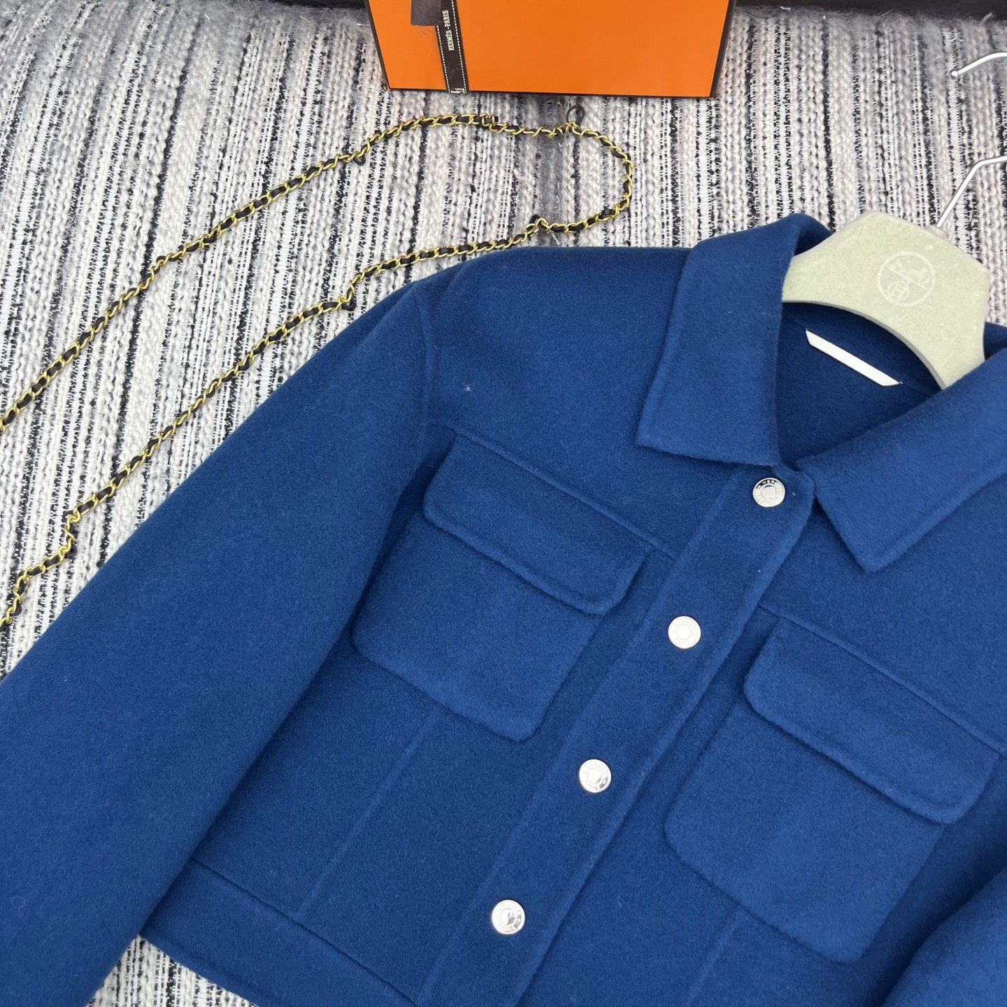 “High-End Wool Cowboy-Style Jacket for Her in Custom Colors: Early Autumn & Winter Series” - 图片 4