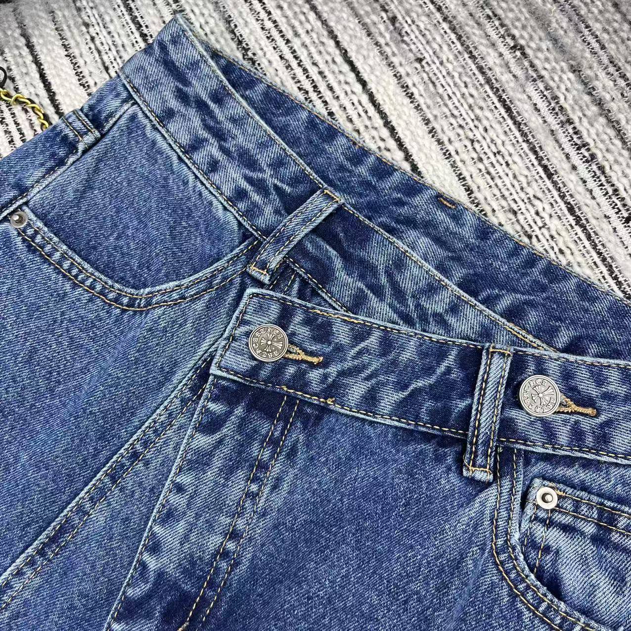 “Review: P504 Scavenging Female Suit & Crossed Machete Jeans for Early Autumn” - 图片 3