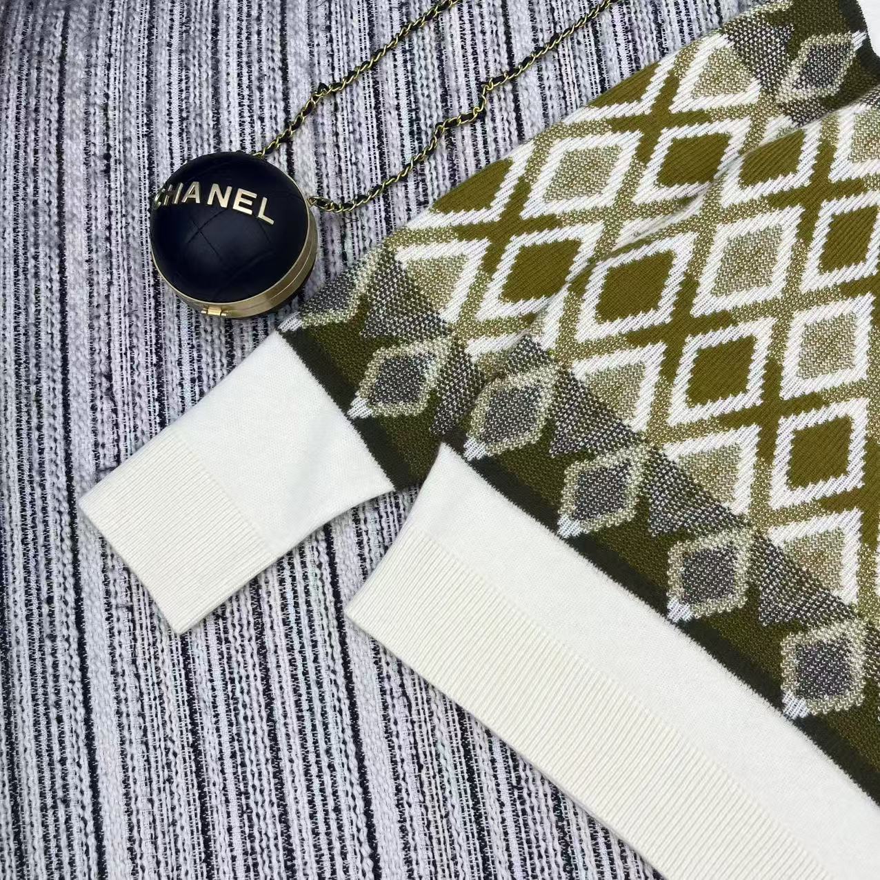 P576 original one-size-fits-all, packaged with a strong recommendation for the 25-year early autumn series. - 图片 6