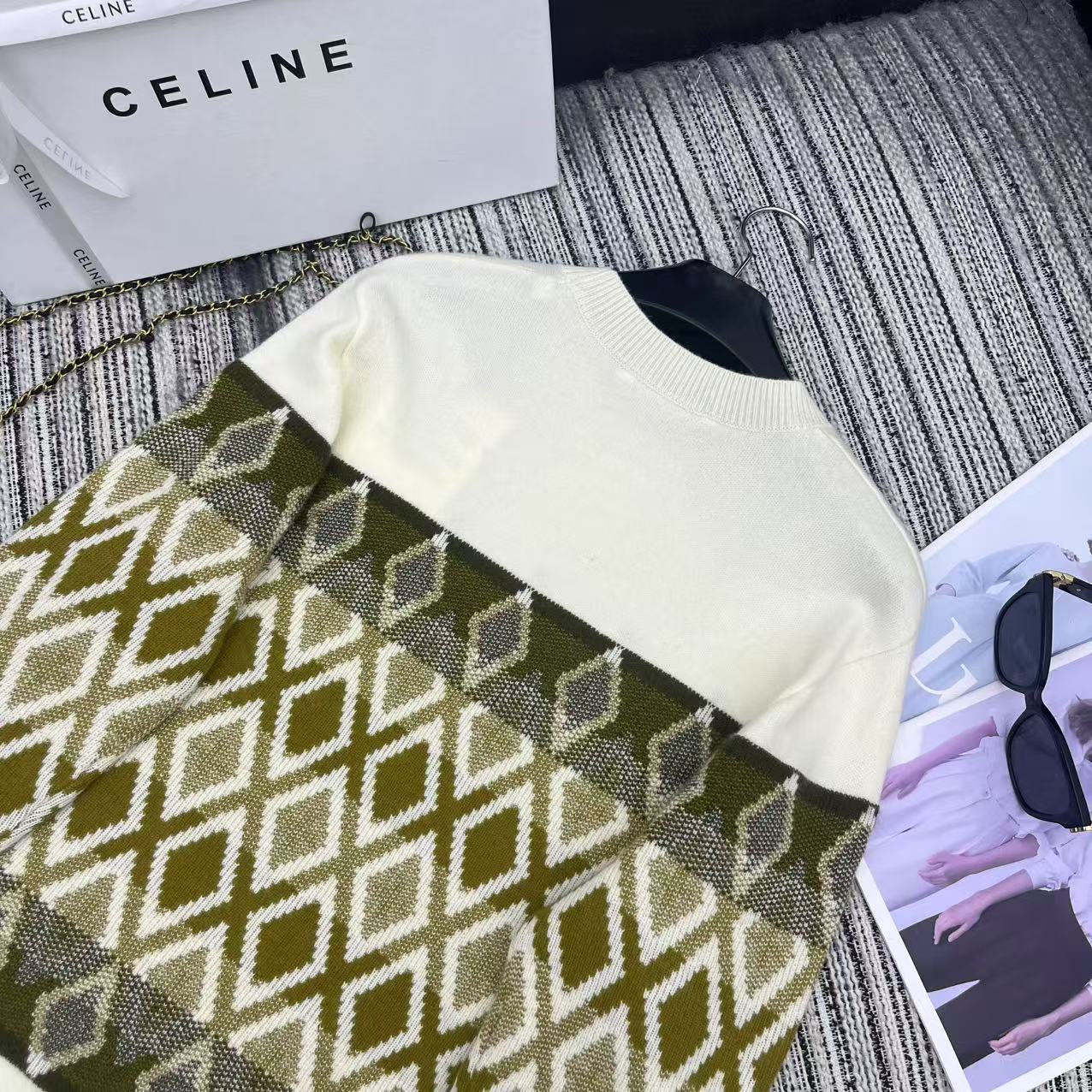 P576 original one-size-fits-all, packaged with a strong recommendation for the 25-year early autumn series. - 图片 8