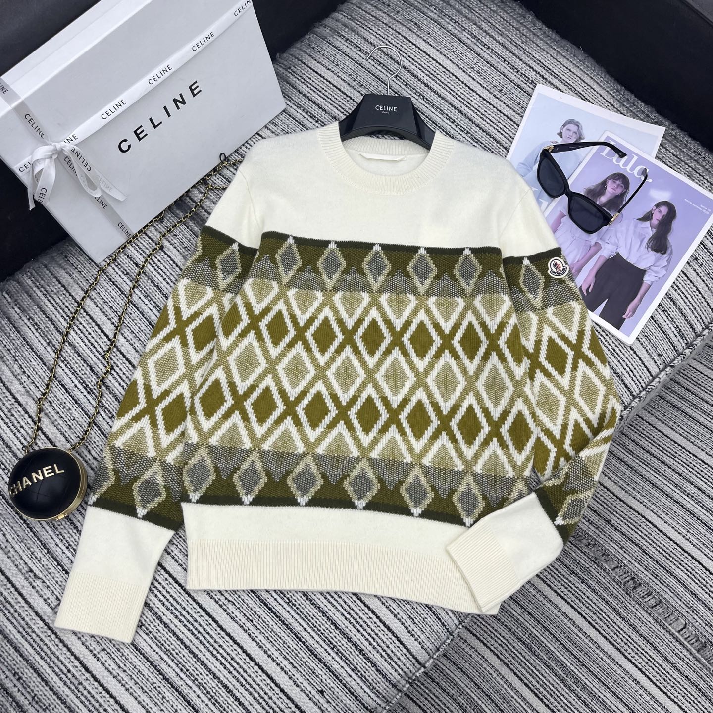 P576 original one-size-fits-all, packaged with a strong recommendation for the 25-year early autumn series. - 图片 1