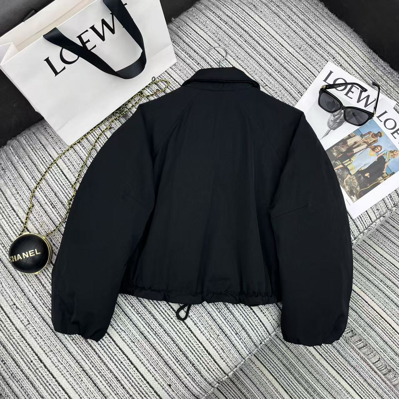 “Exclusive Dust-Proof Bag & High-End Coats: 25-Year Autumn/Winter Series with Velvet Fill & Embroidery” - 图片 7