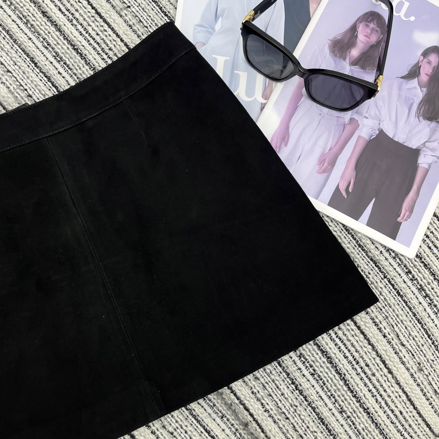 “CEL* New Velvet Cortex Suit for Early Autumn and Winter Series” - 图片 8