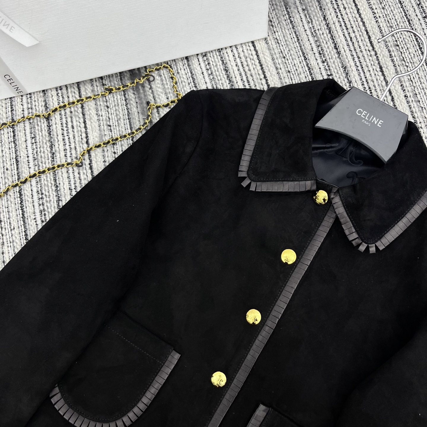 Stylish Dust-Proof Lambskin Coats: CEL New Velvet P2016 Collection Review - 图片 3