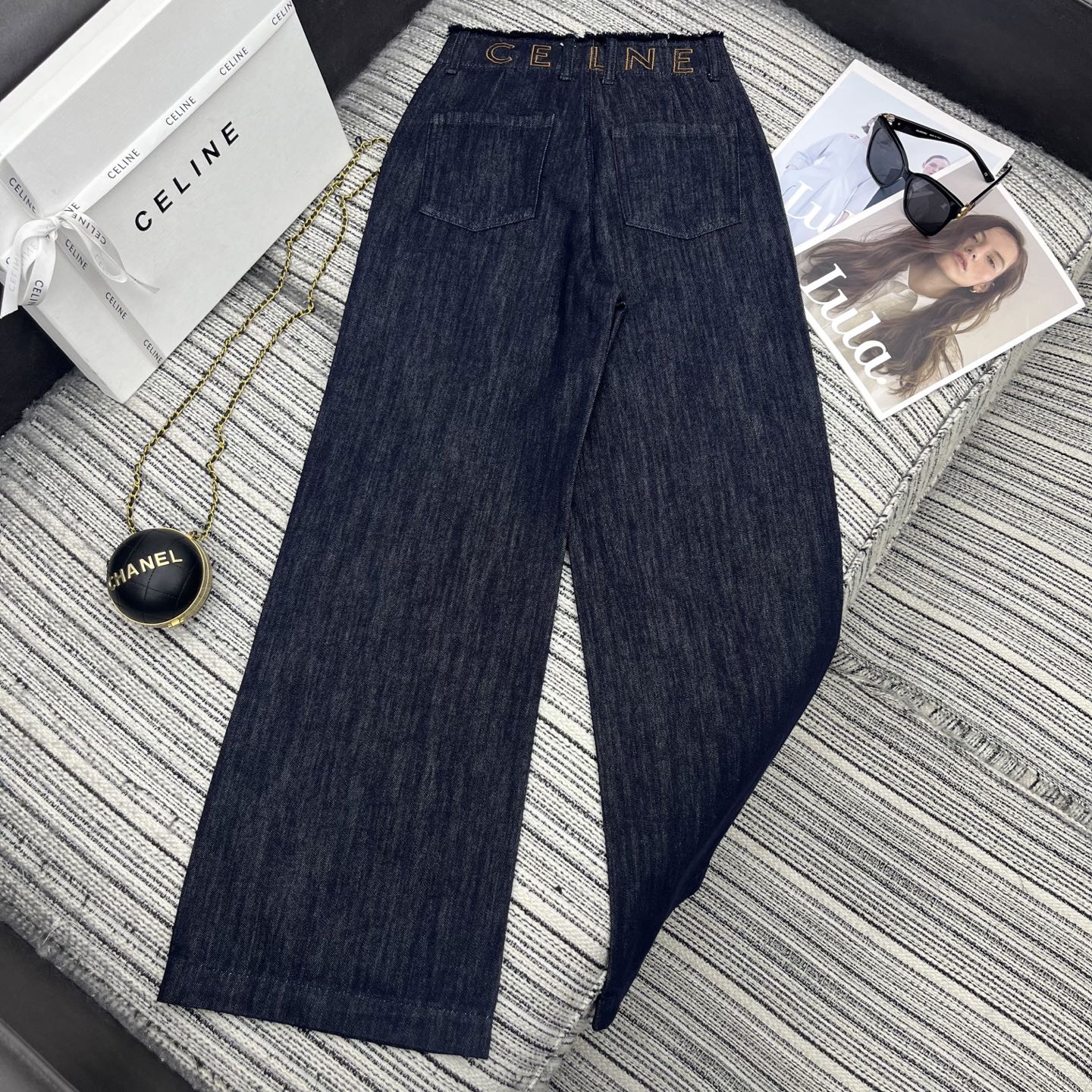 “Stylish P480 One-Size-Fits-All Female Suit with CEL* New Embroidery for High-Legged Jeans” - 图片 7