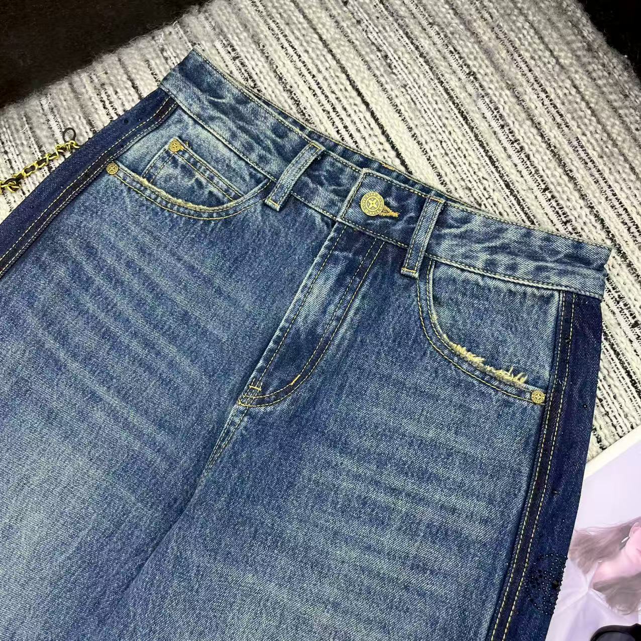 “Review: P480 Women’s Suit & LOU* Colored Jeans from 25-Year Early Autumn Series” - 图片 2