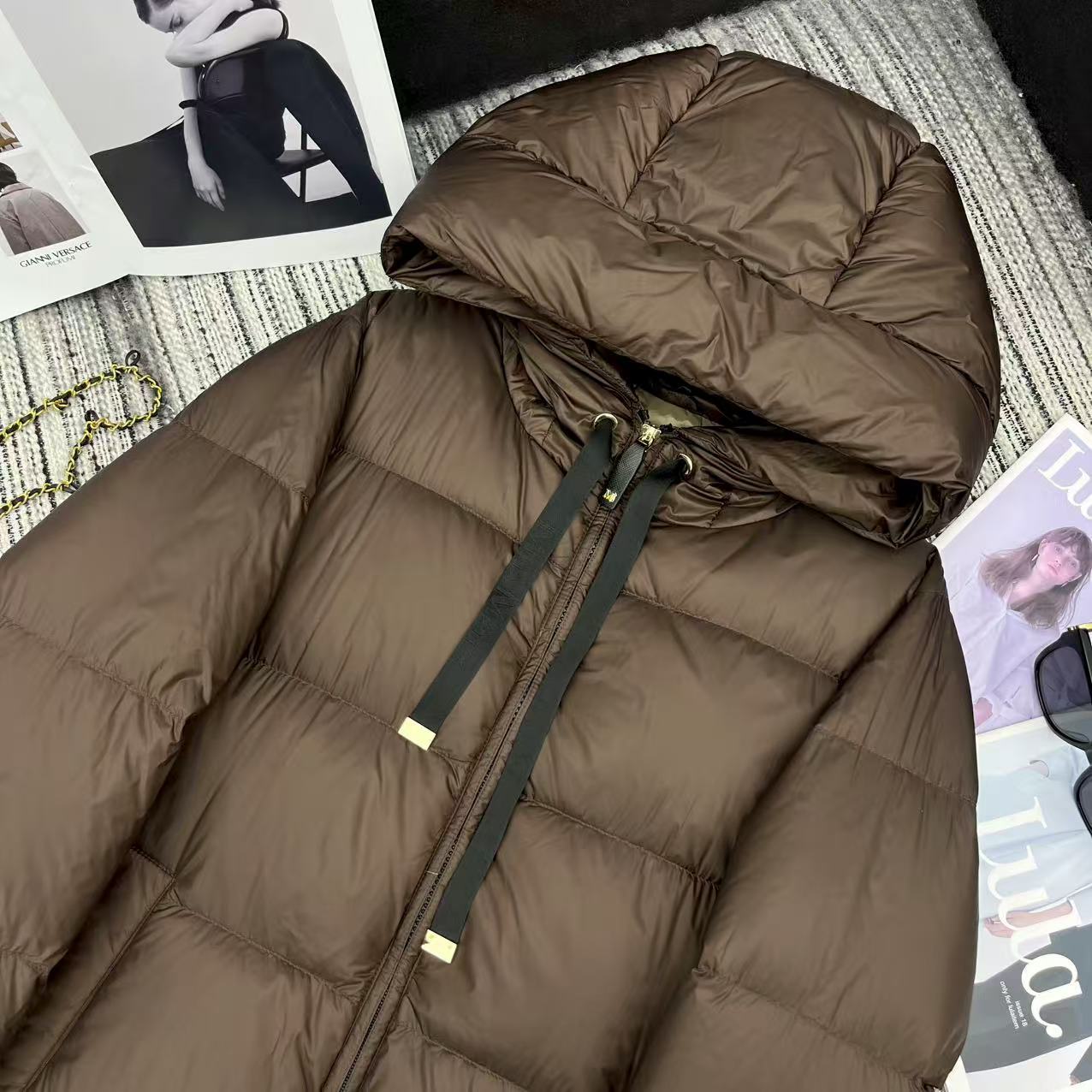 “Exclusive Dust-Proof Bag Recommends Max* 25-Year Autumn & Winter Series” - 图片 2