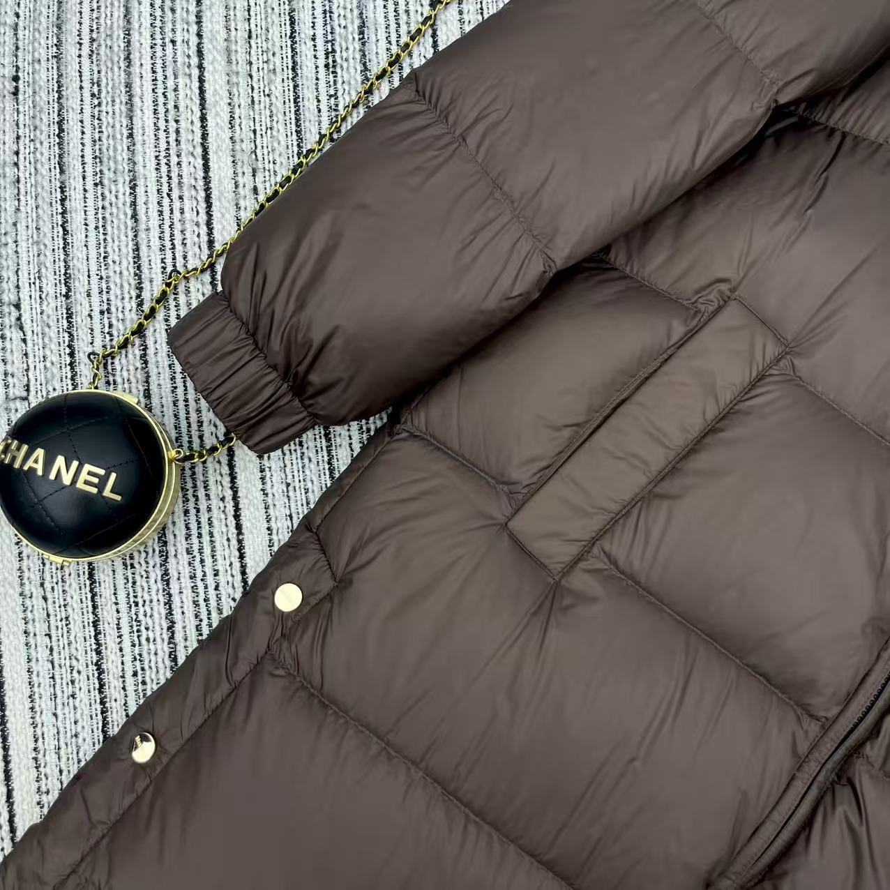 “Exclusive Dust-Proof Bag Recommends Max* 25-Year Autumn & Winter Series” - 图片 6