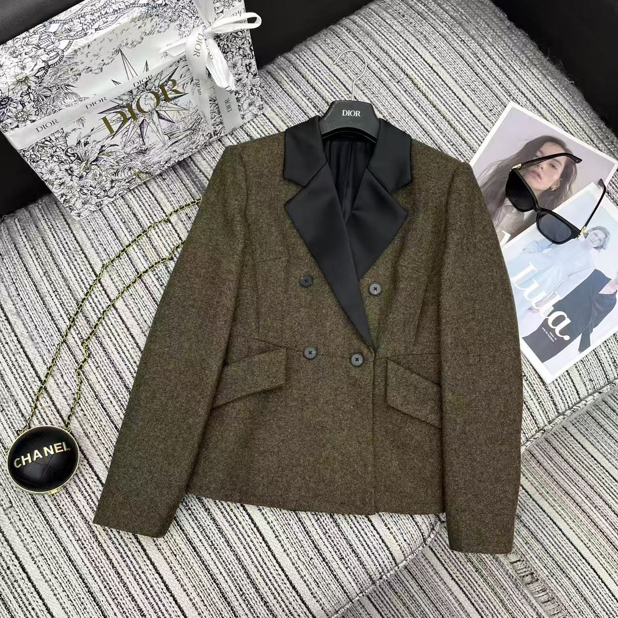 _d-O9sKtxiv1O2TnJWen-VlXhfMiK_zDbUhuFviw