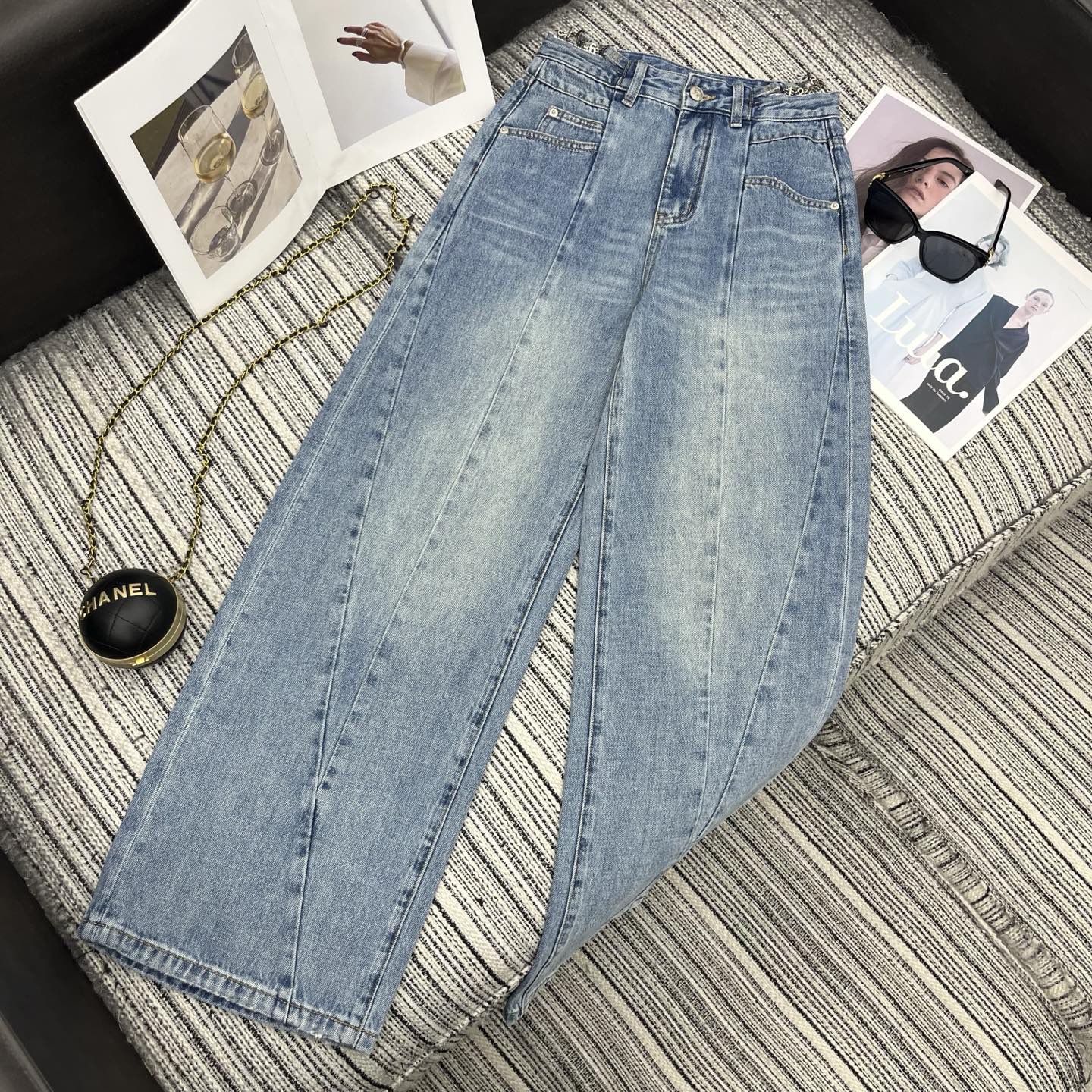 NO:722734,The highest version on the market, the girl inspects the goods, trims the three marks on the threads, and delivers the goods. You can send pictures and take videos. If you want quality and service, please add me on WeChat. We will not accept urgent orders. Highly recommend the 26th early spring series MM6* new digital chain waist design denim wide-leg pants. The washed color is beautiful. SMLXL, women's clothing, masion margiela,19860909市面最高版本小妹验货、修剪线头上三标、发货可发图及拍视频,要品质要服务的加我微信,不接急单. 强烈推荐 26年早春系列 MM6*新款数字链条腰部设计牛仔阔腿裤 洗水颜色好看 SMLXL,女装,masion margiela,,Women's clothing