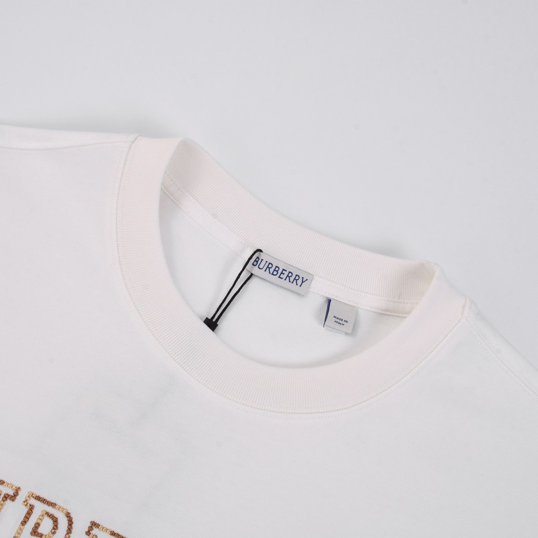 Burberry/巴宝莉 立体字母刺绣短袖 黑色 白色-Chinese UA Cheap High Quatity Brand Clothes Bags handbags Sneakers wholesale wholesaler seller from China Factory suppliers Fashion Clothing Shoes best Quality Beautiful Price Burberry/巴宝莉 立体字母刺绣短袖 黑色 白色