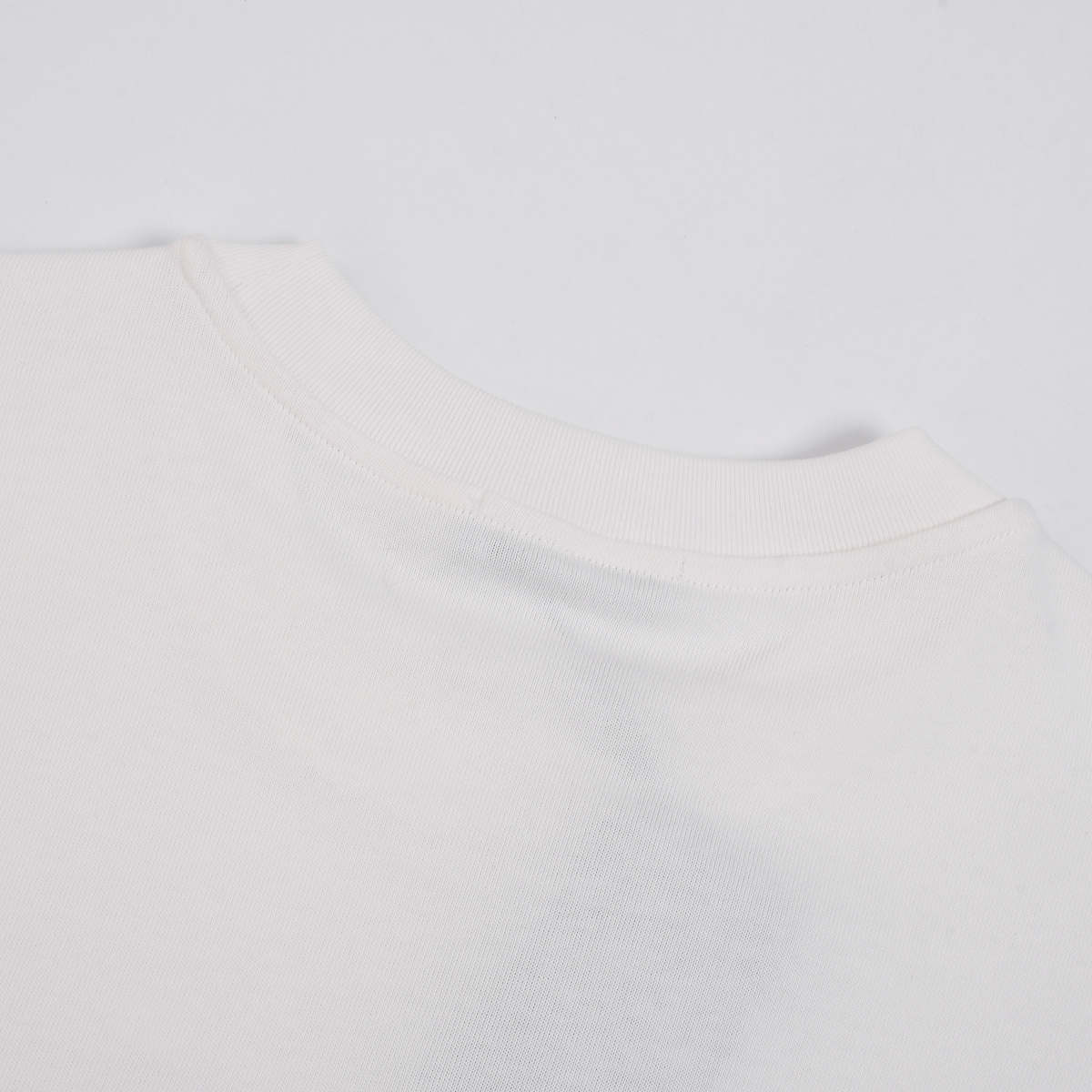Prada/普拉达 25ss 拼色刺绣字母短袖