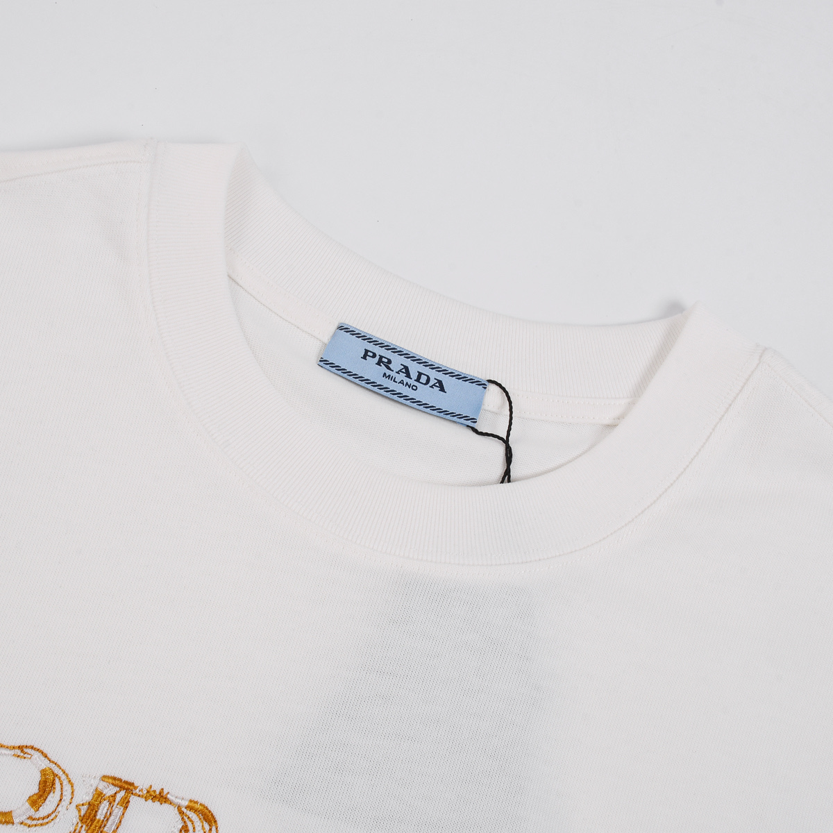 Prada/普拉达 25ss 拼色刺绣字母短袖