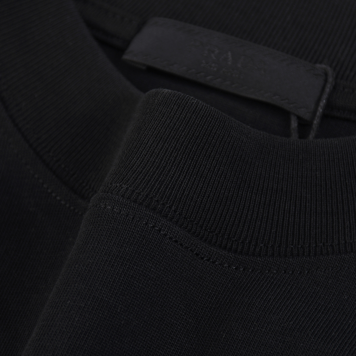 Prada/普拉达 25ss 胸口小logo贴布刺绣短袖