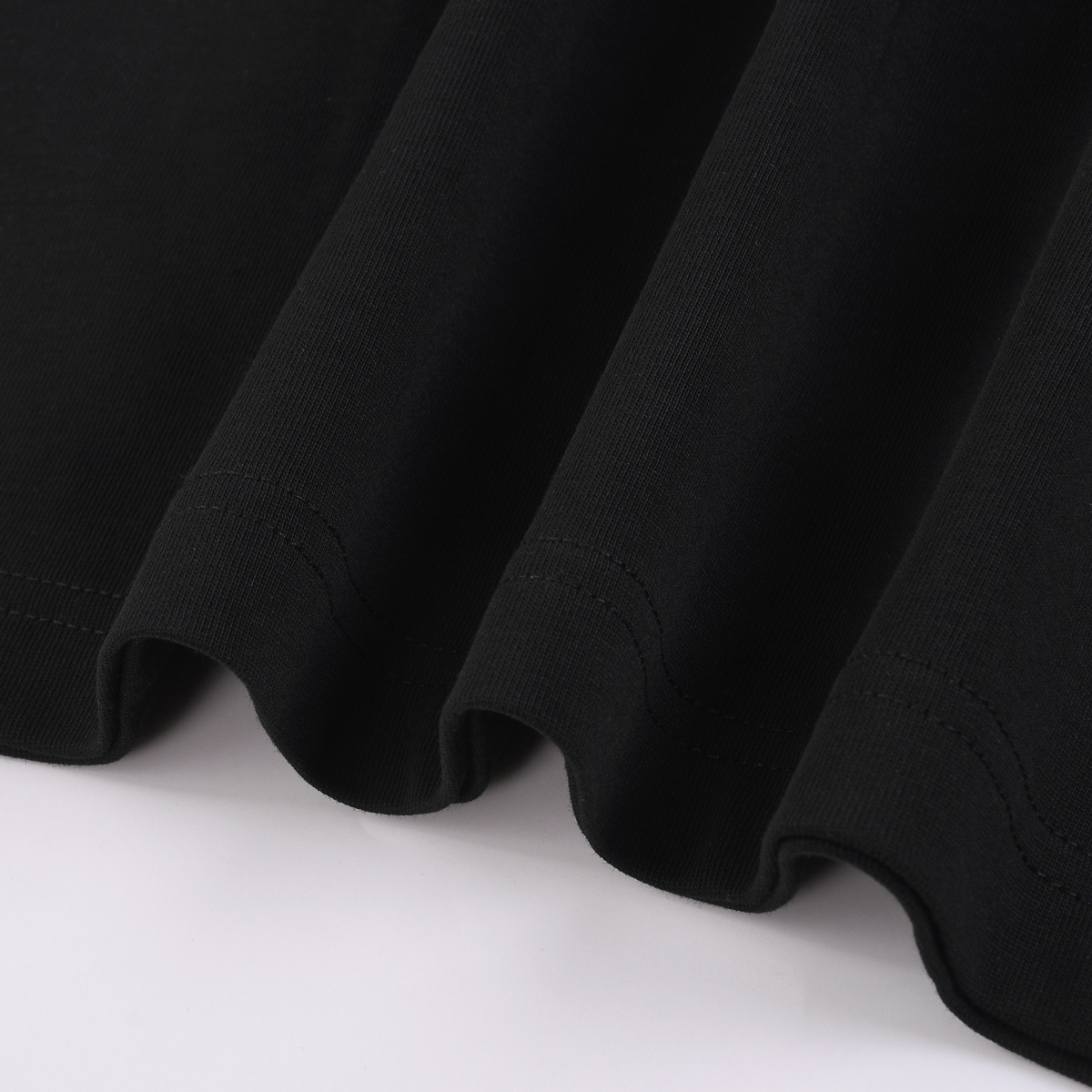 Prada/普拉达 25ss 胸口小logo贴布刺绣短袖