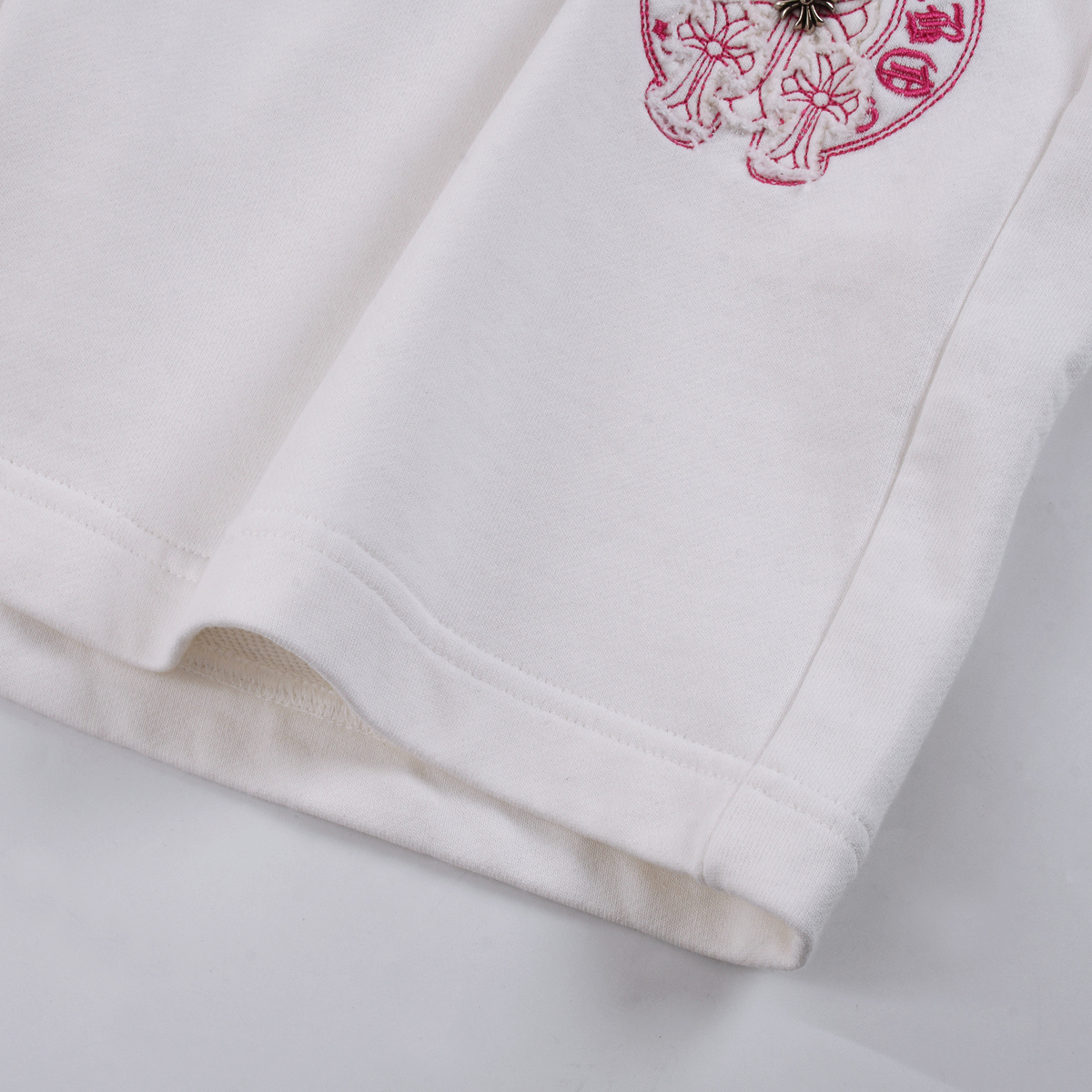 Chrome Hearts/克罗心 25ss 贴布马蹄十字咖刺绣短裤 黑 白