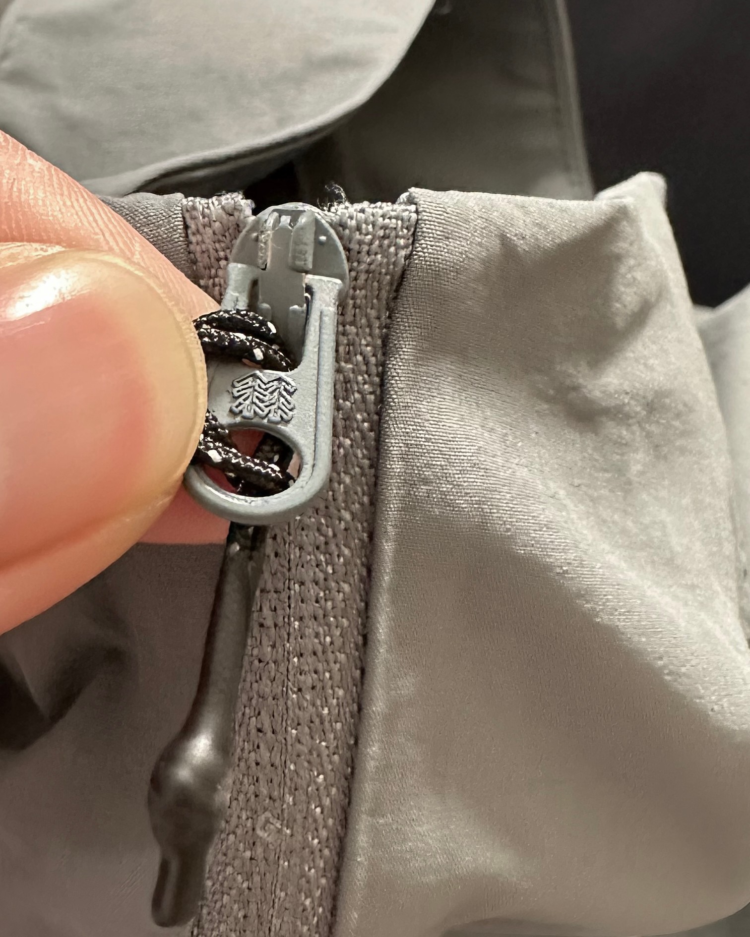 KOLON SPORT Chaqueta Ligera de Verano con Protección Solar para Hombre 10 a1746285788719 2660