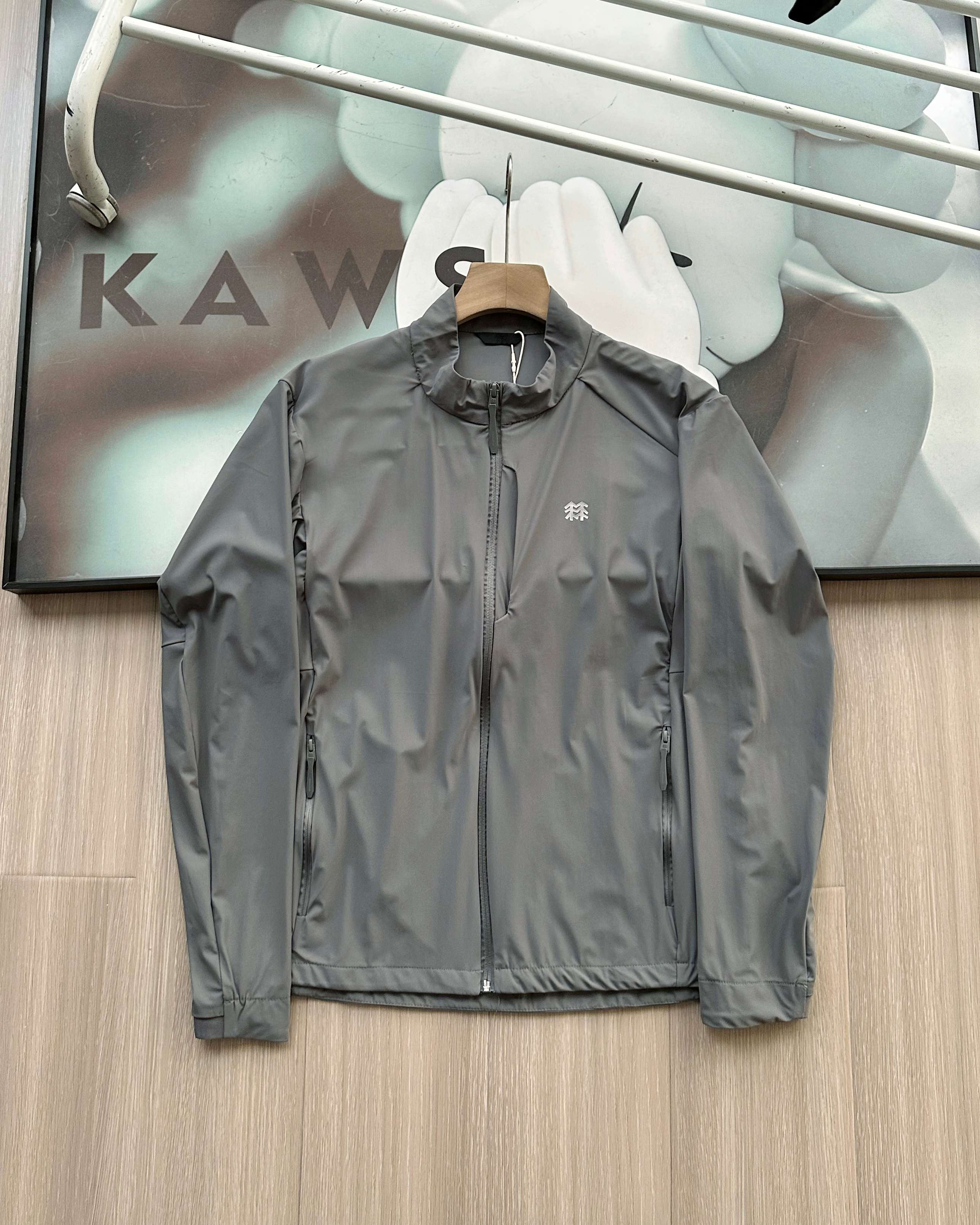 Chaqueta Ligera Cortavientos Kolon Sport para Hombre y Mujer con Protección Solar 9 a1748280224055 6440