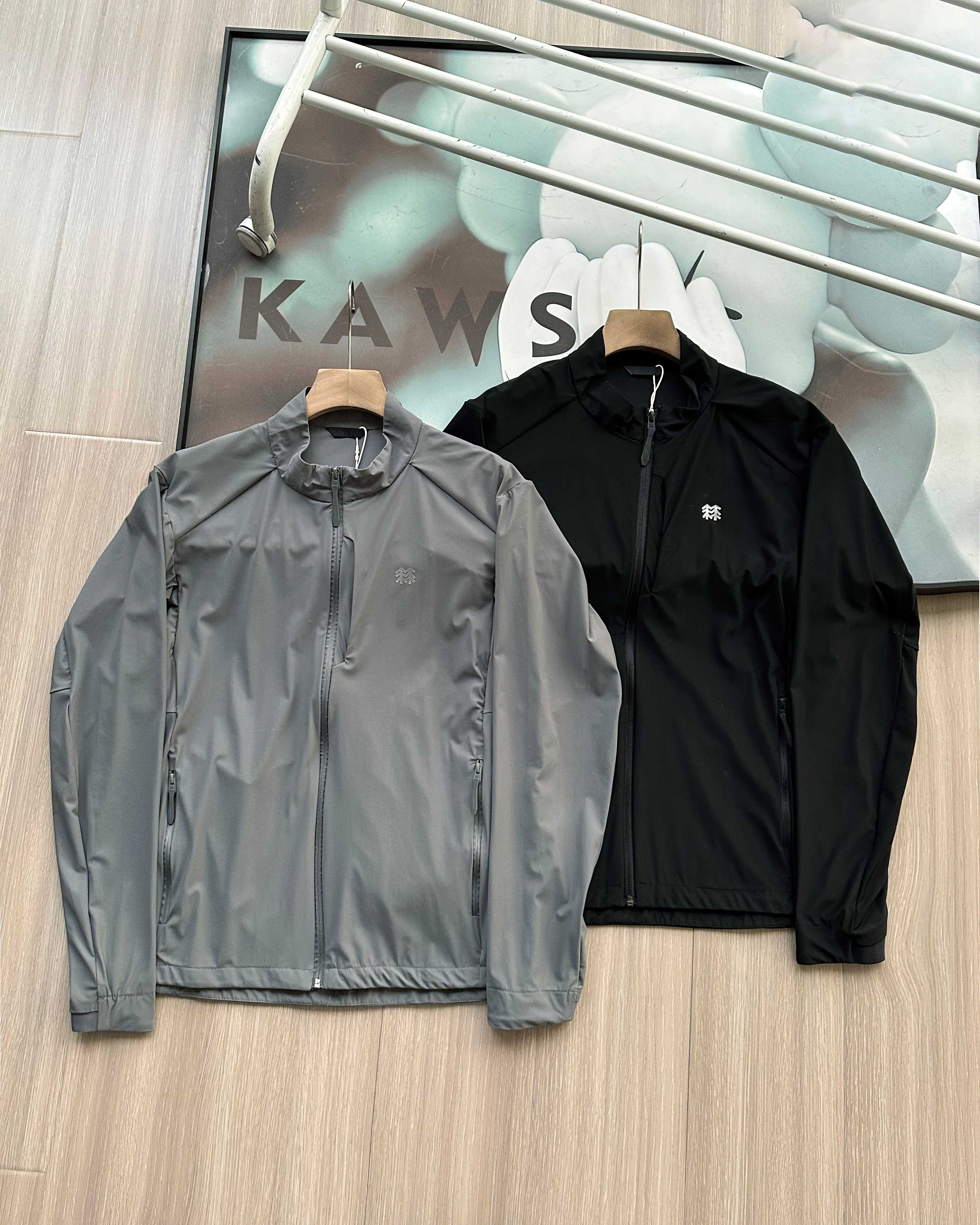 Chaqueta Ligera Cortavientos Kolon Sport para Hombre y Mujer con Protección Solar 7 a1748280224582 5001