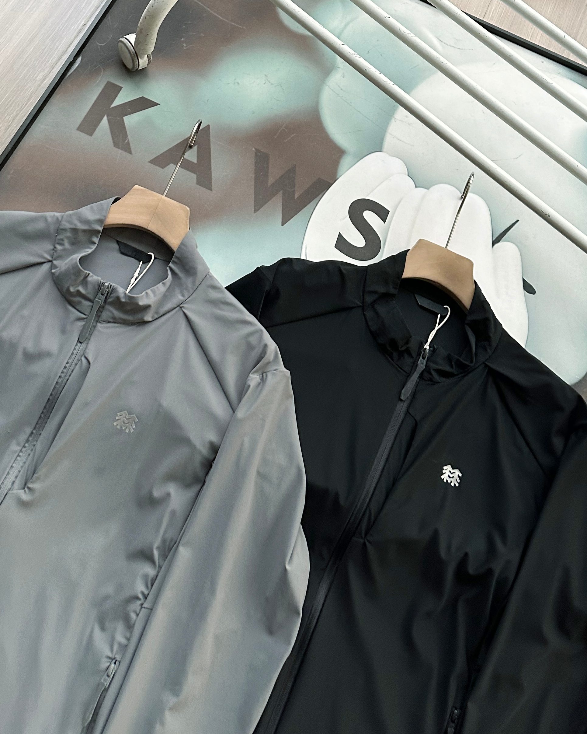 Chaqueta Ligera Cortavientos Kolon Sport para Hombre y Mujer con Protección Solar 10 a1748280279250 3405