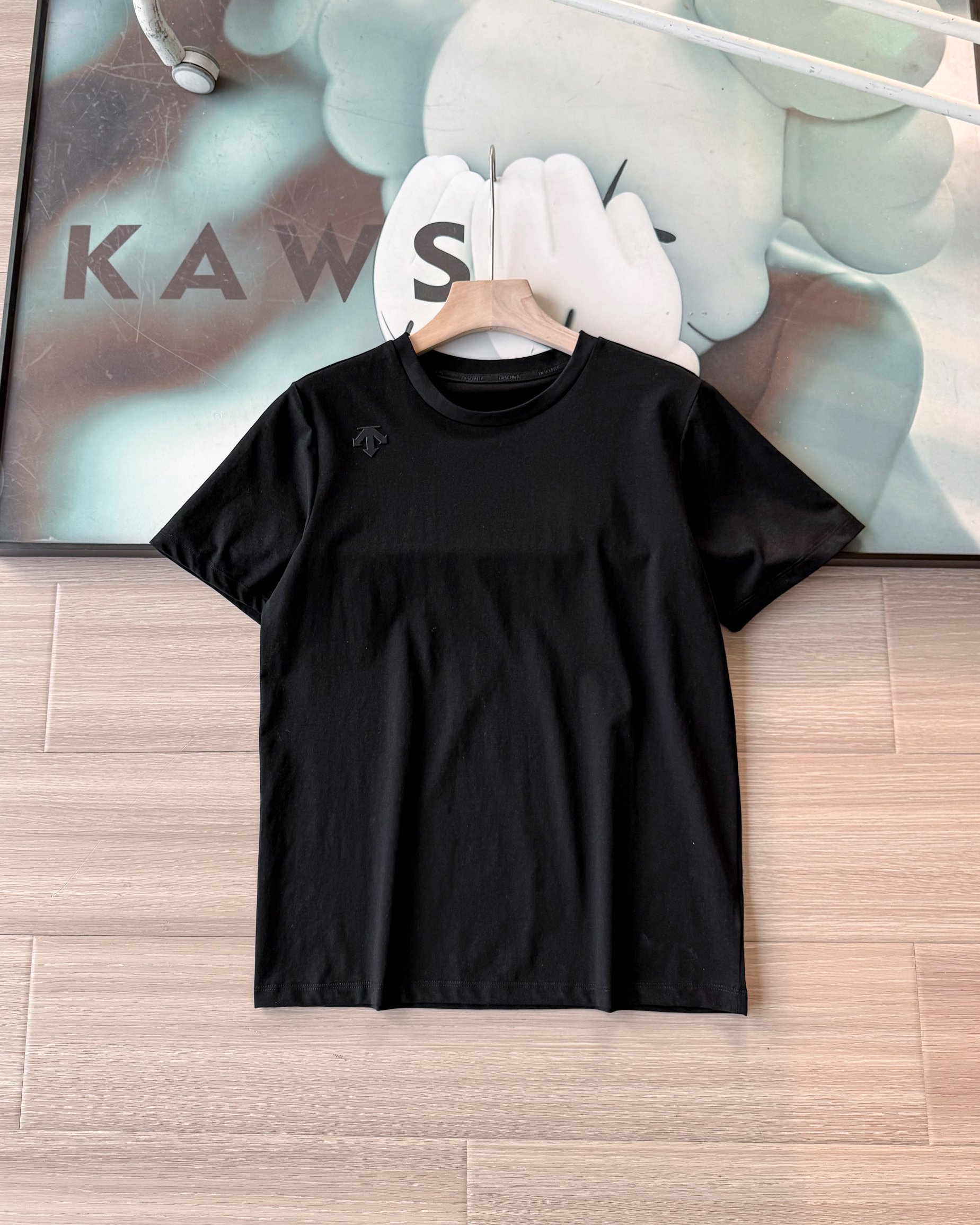 Alternative view of T-Shirt 05436