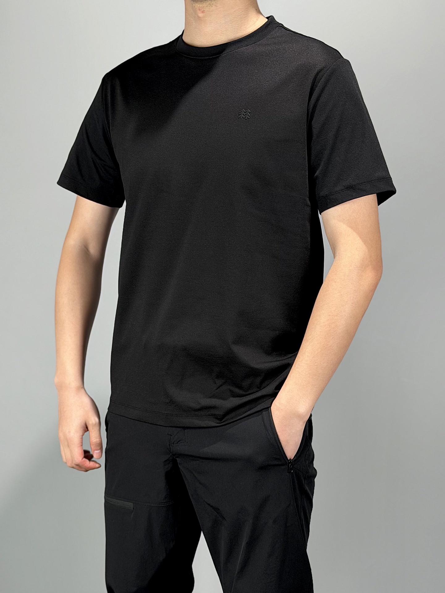 Alternative view of T-Shirt 05433
