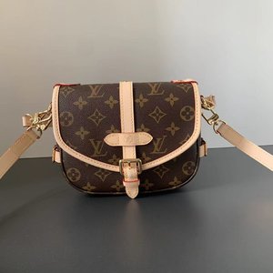Louis Vuitton LV Saumur Handbags Crossbody & Shoulder Bags Monogram Canvas Cowhide Fashion M46740