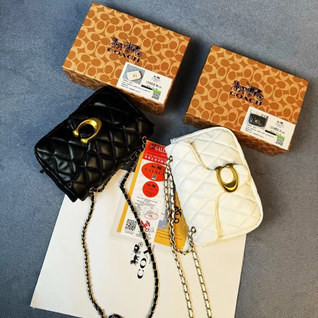 带礼盒💰105  蔻驰COACH菱格女士链条包时尚百搭单肩包手机口红斜挎包
尺寸：21×15×6 cm