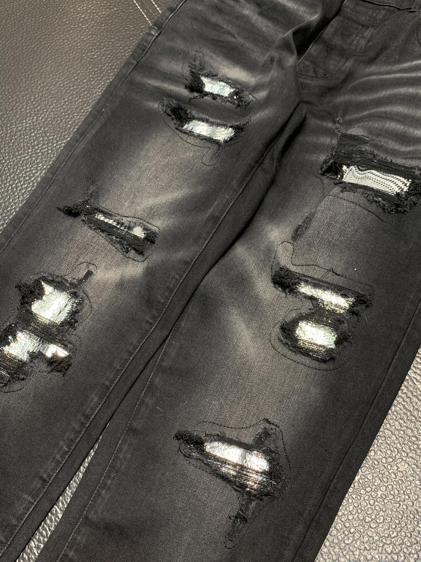  。PURPLE-BRAND 独家专供新款 休闲牛仔裤，高端版本！专柜 面料 透气舒适度高，细节无可挑剔