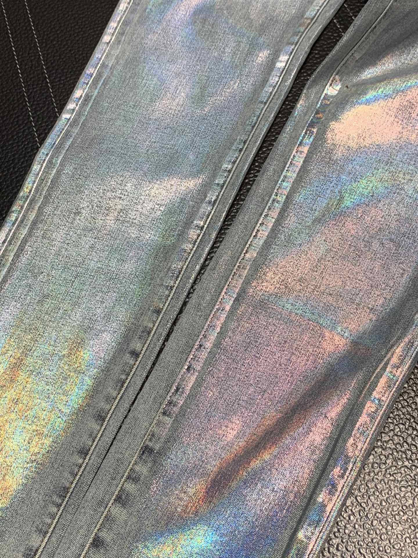  。PURPLE-BRAND 独家专供新款 休闲牛仔裤，高端版本！专柜 面料 透气舒适度高，细节无可挑剔