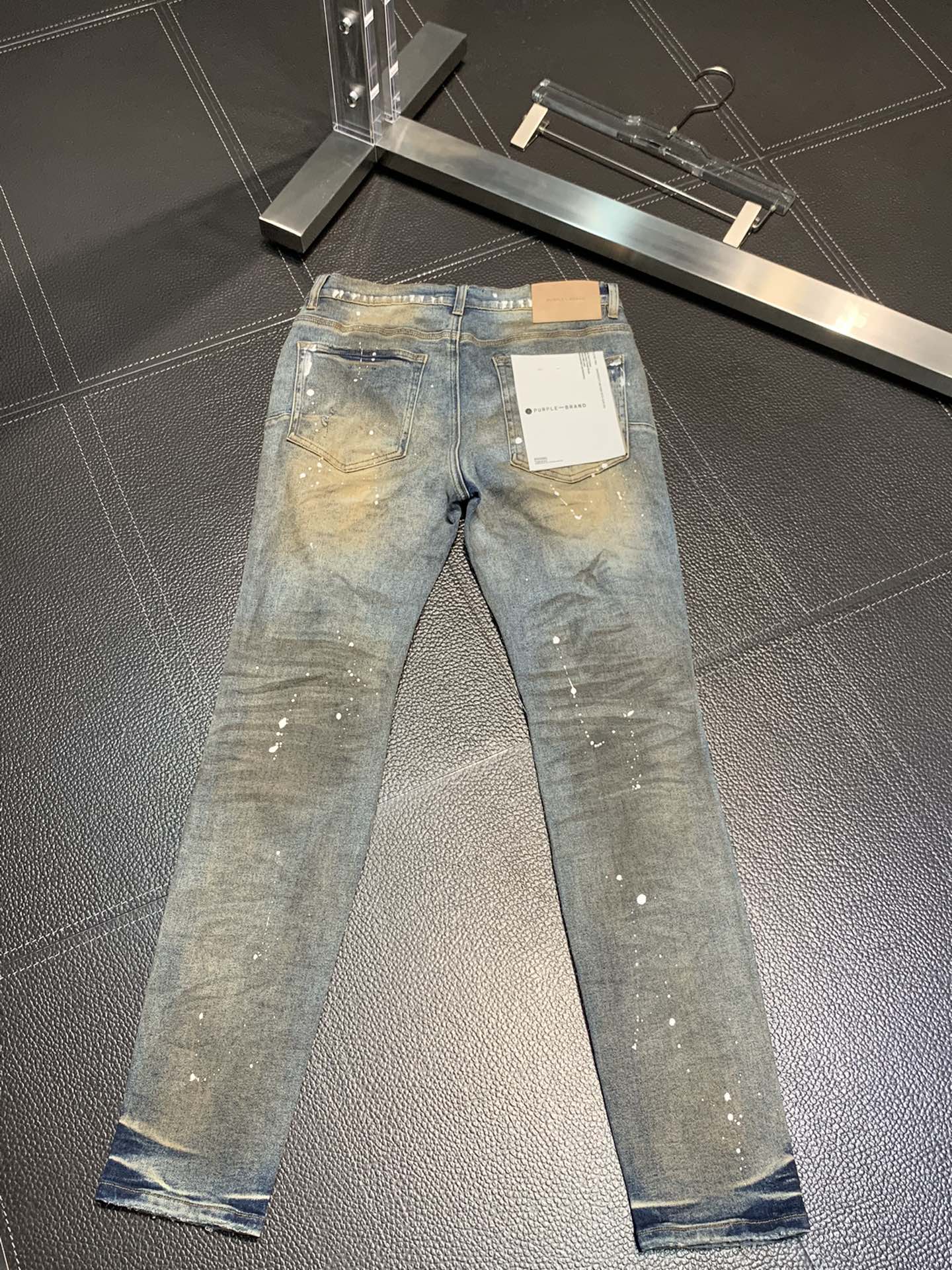  。PURPLE-BRAND 独家专供新款 休闲牛仔裤，高端版本！专柜 面料 透气舒适度高，细节无可挑剔