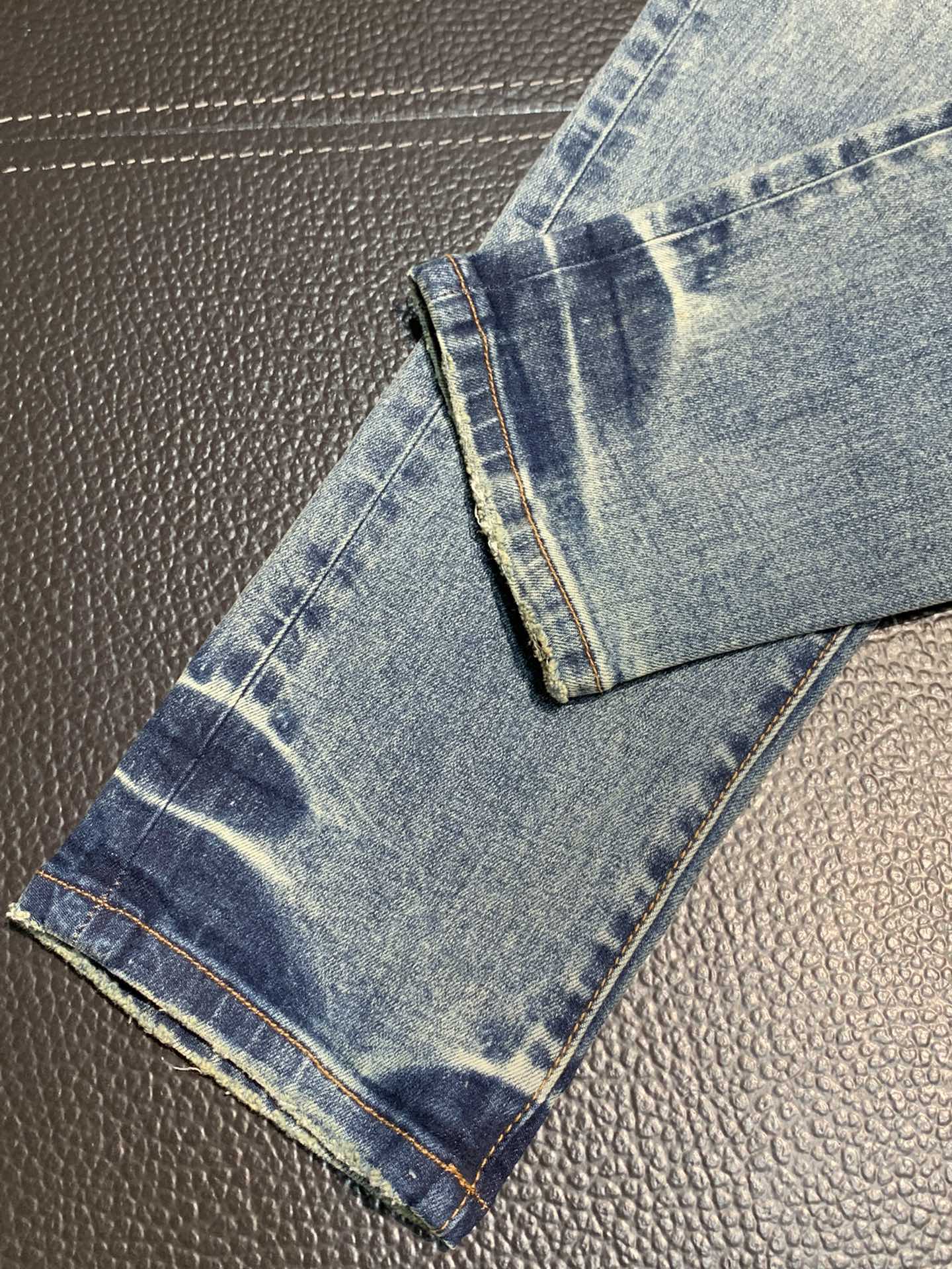  。PURPLE-BRAND 独家专供新款 休闲牛仔裤，高端版本！专柜 面料 透气舒适度高，细节无可挑剔