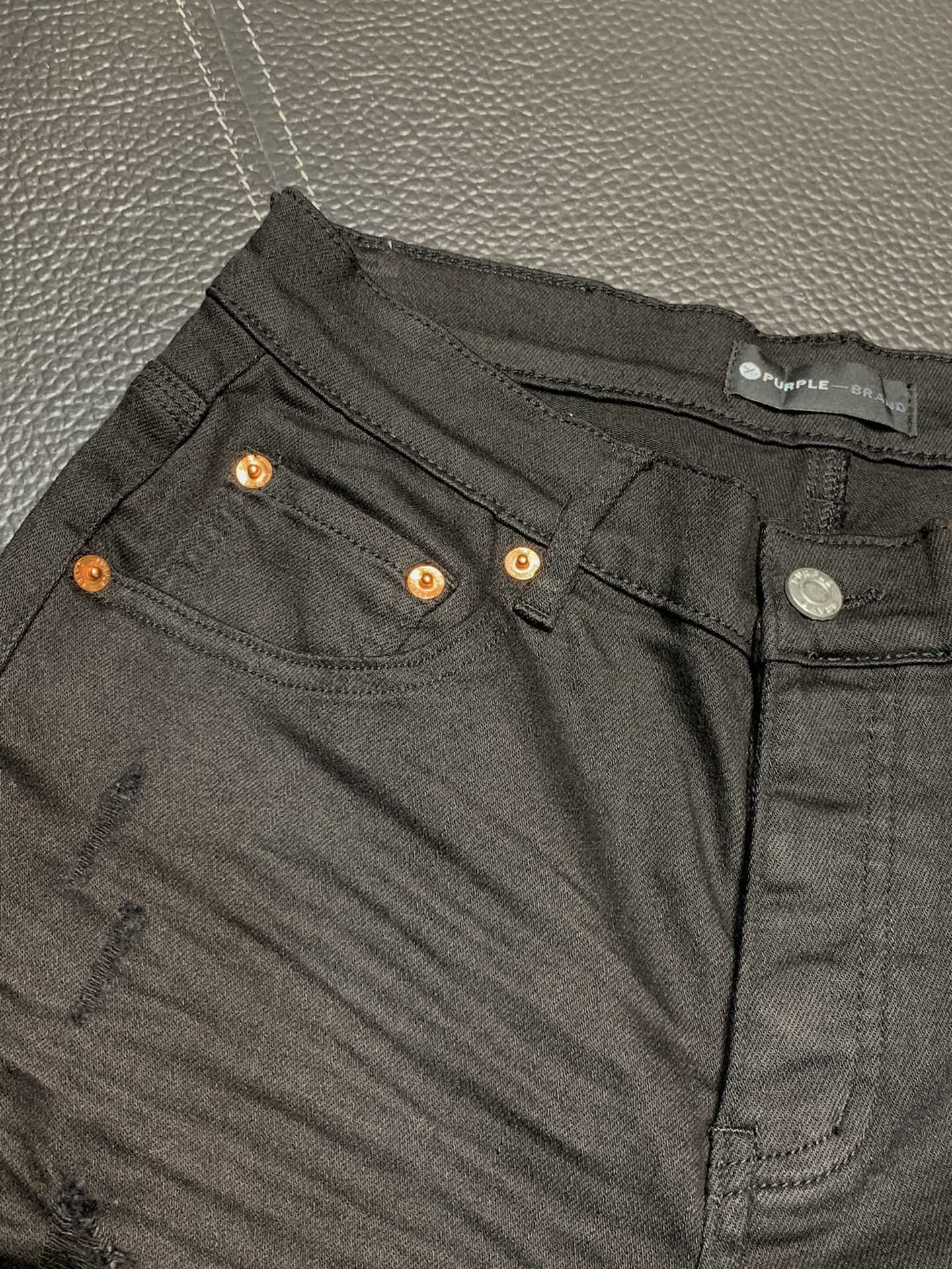  。PURPLE-BRAND 独家专供新款 休闲牛仔裤，高端版本！专柜 面料 透气舒适度高，细节无可挑剔