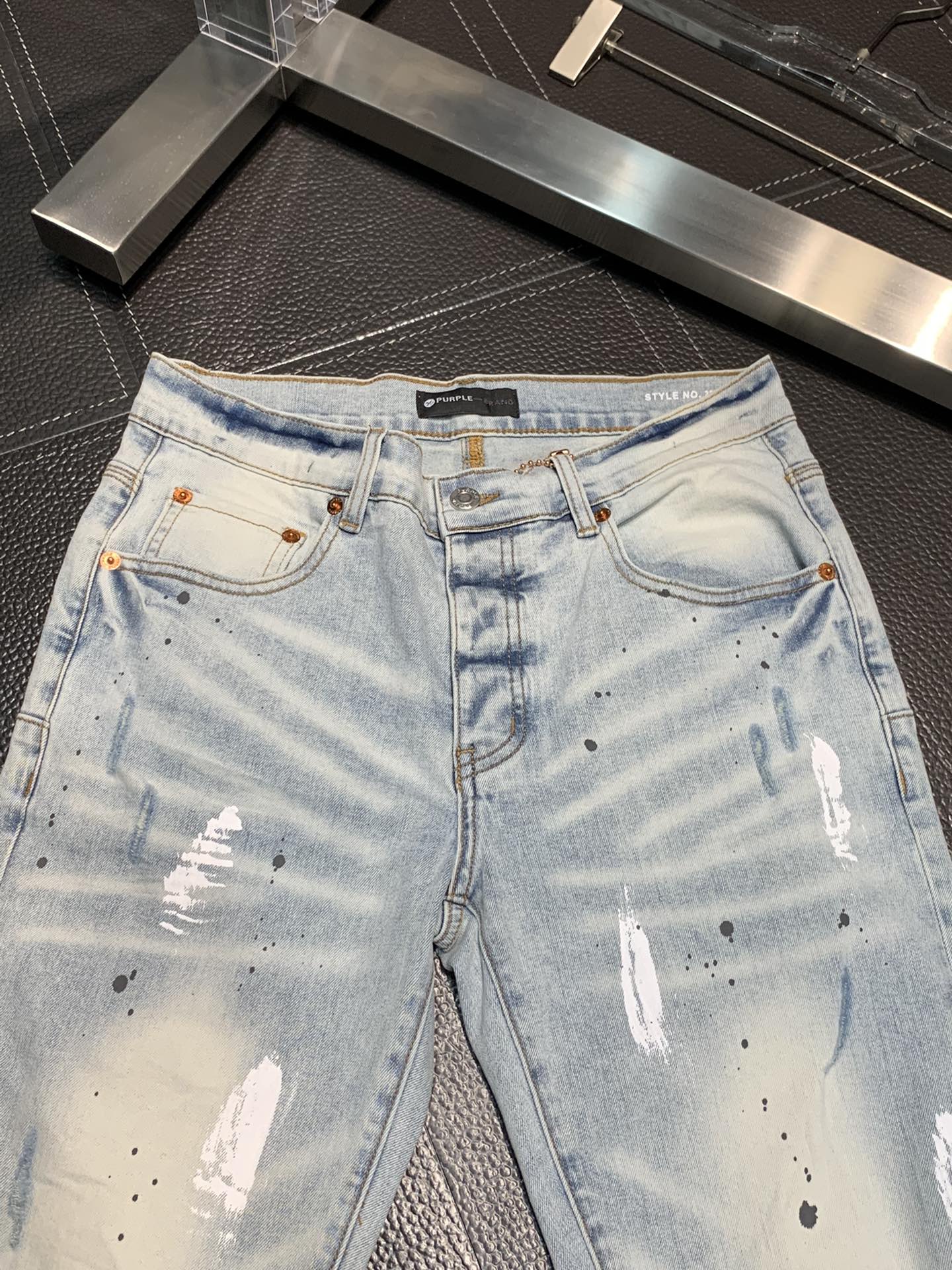  。PURPLE-BRAND 独家专供新款 休闲牛仔裤，高端版本！专柜 面料 透气舒适度高，细节无可挑剔