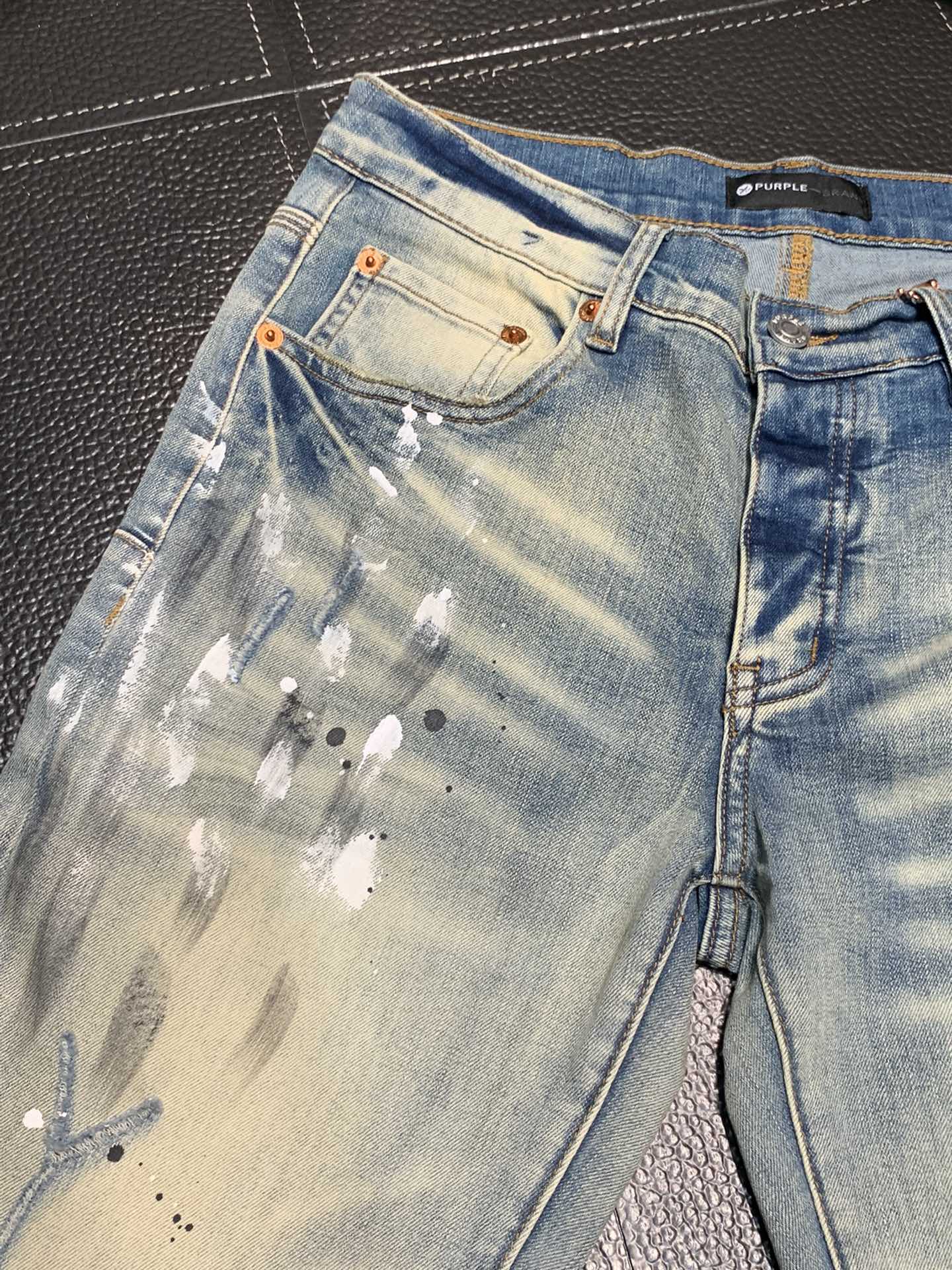  。PURPLE-BRAND 独家专供新款 休闲牛仔裤，高端版本！专柜 面料 透气舒适度高，细节无可挑剔