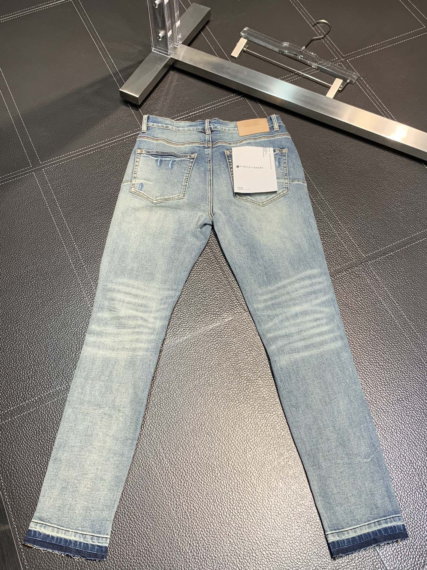  。PURPLE-BRAND 独家专供新款 休闲牛仔裤，高端版本！专柜 面料 透气舒适度高，细节无可挑剔