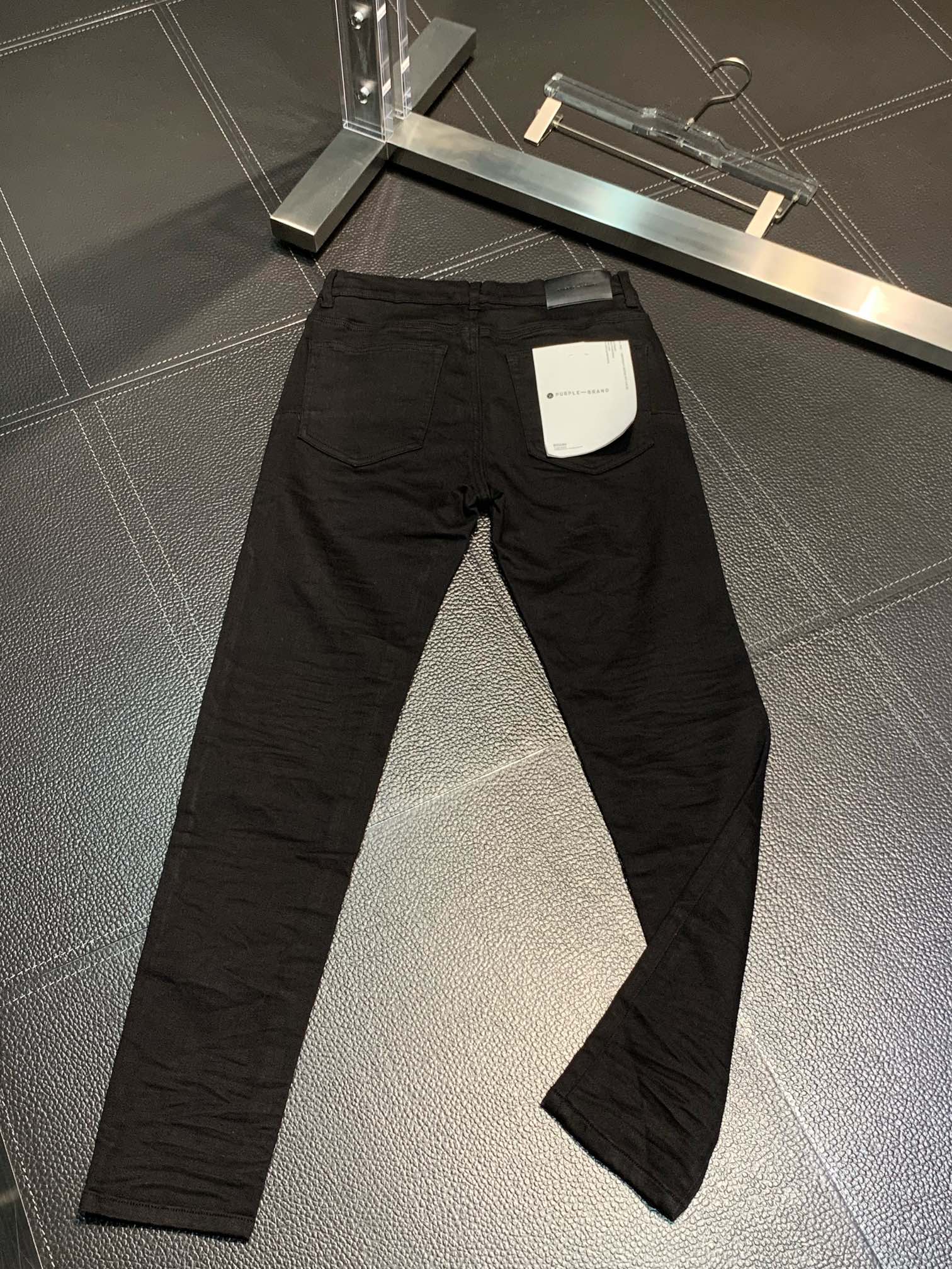  。PURPLE-BRAND 独家专供新款 休闲牛仔裤，高端版本！专柜 面料 透气舒适度高，细节无可挑剔