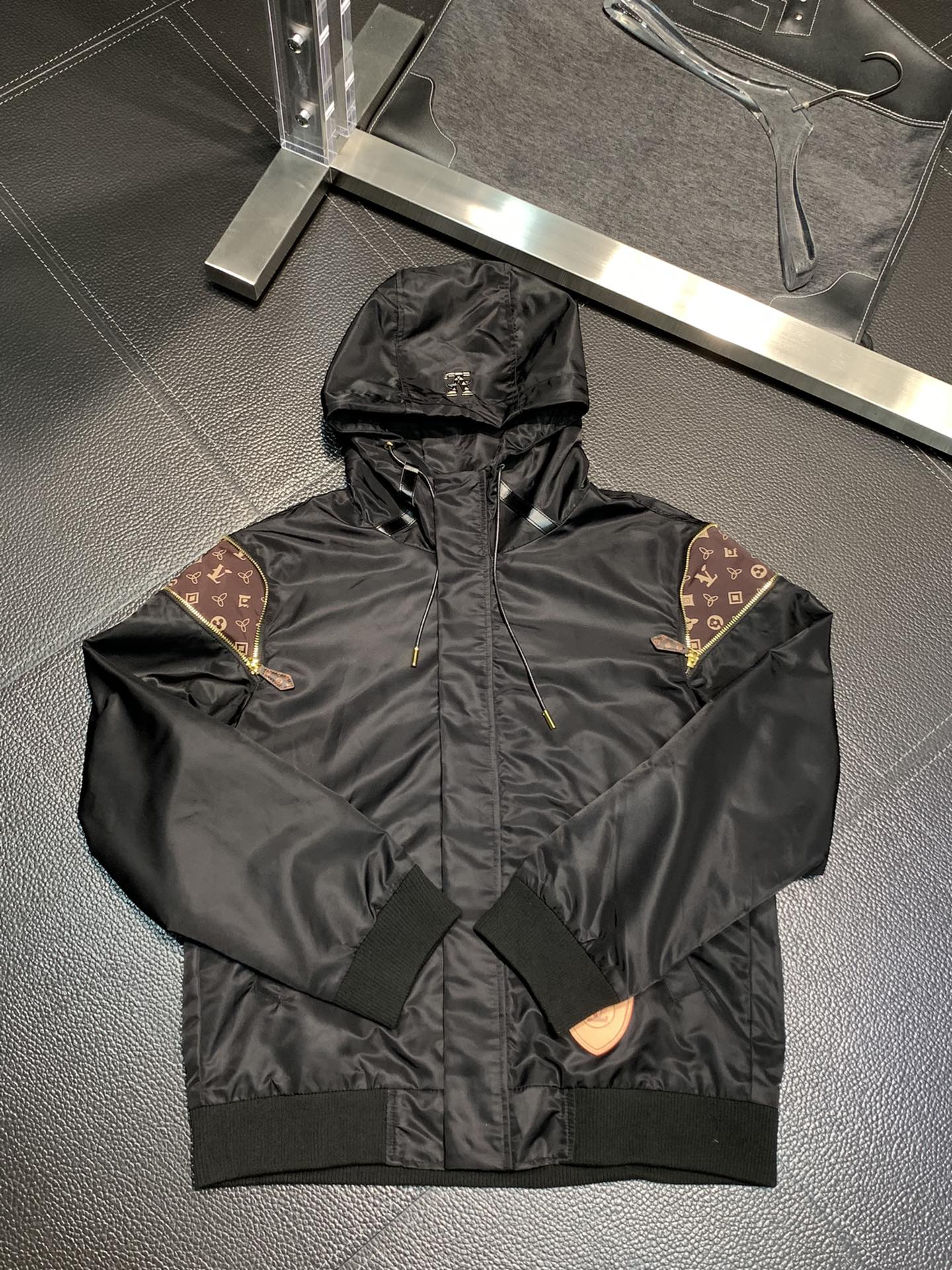 Louis Vuitton Flawless
 Clothing Coats & Jackets Spring/Fall Collection Fashion Hooded Top